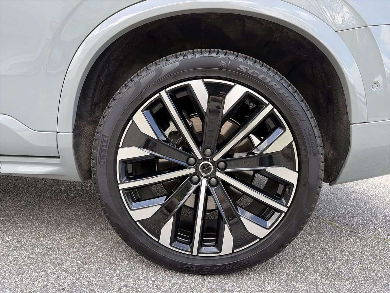 2026 Volvo XC90 B6 AWD Plus Dark Theme 7-Seater Local BC Unit | Ac thumb 18