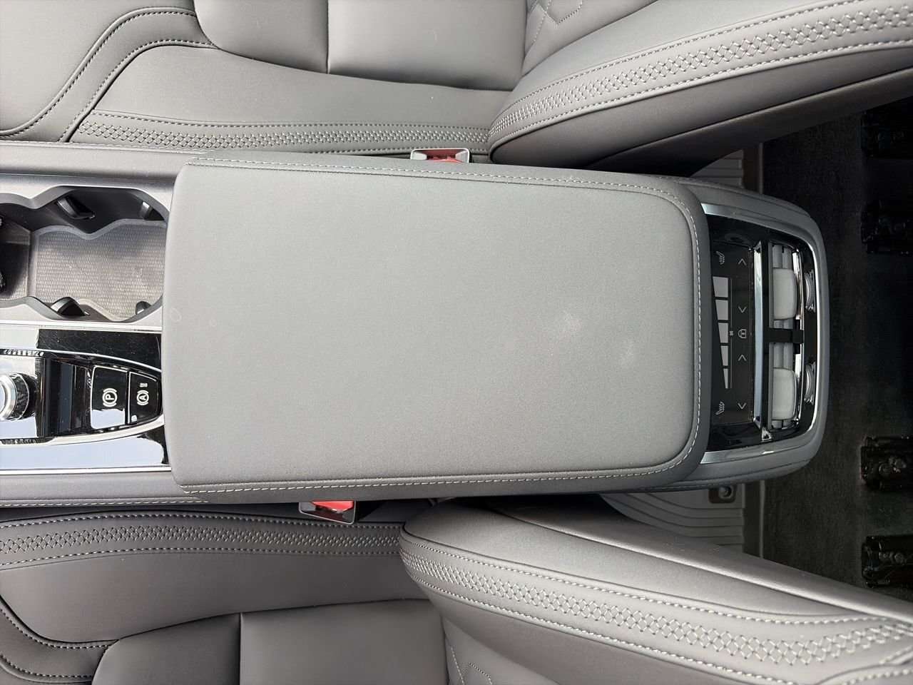 2026 Volvo XC90 B6 AWD Plus Dark Theme 7-Seater Local BC Unit | Ac thumb 27