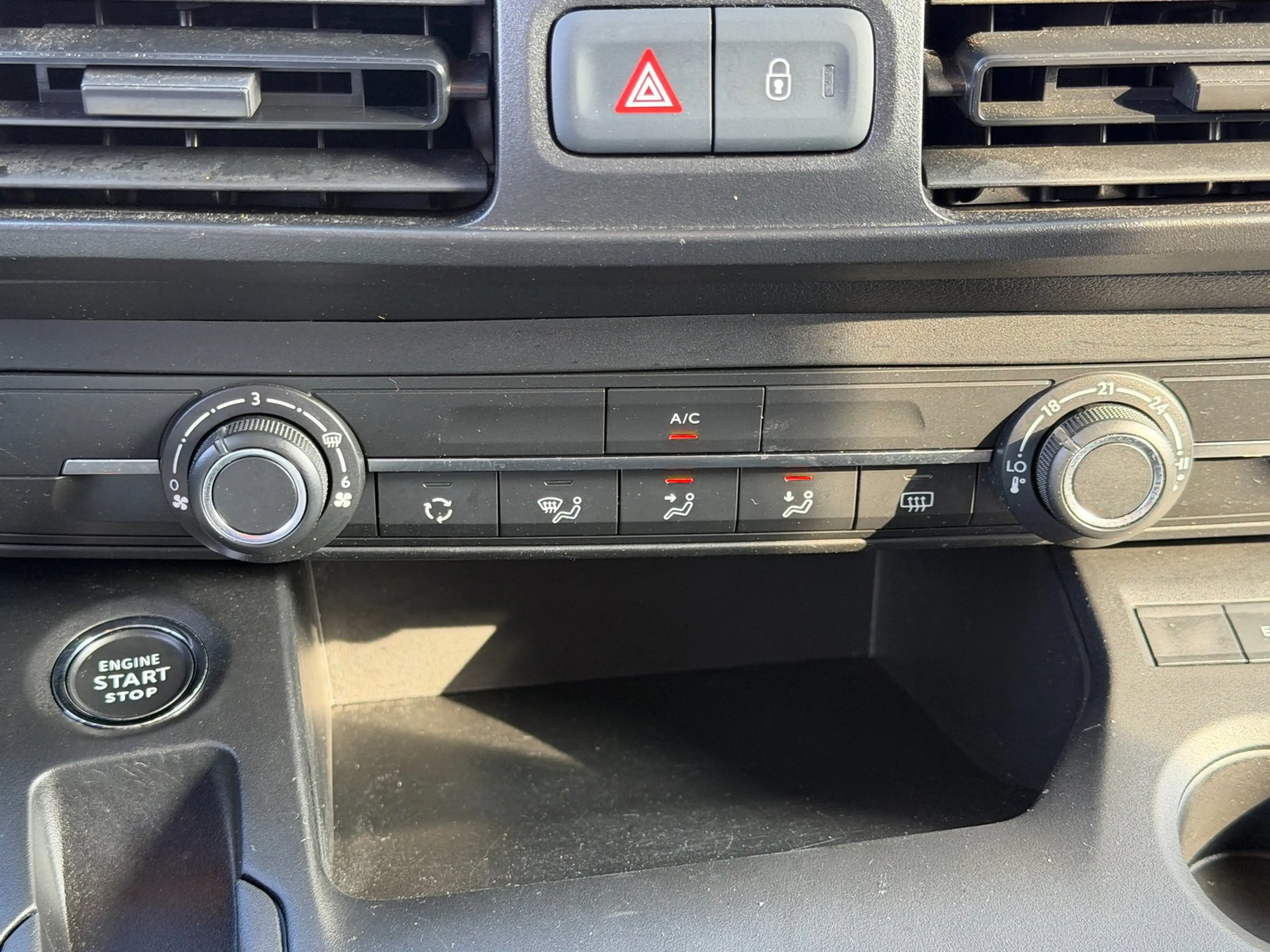 Opel Combo 1.5D L1H1 AUT/ 2x schuif/ Airco/ Navi/ PDC/ Keyles — photo 28