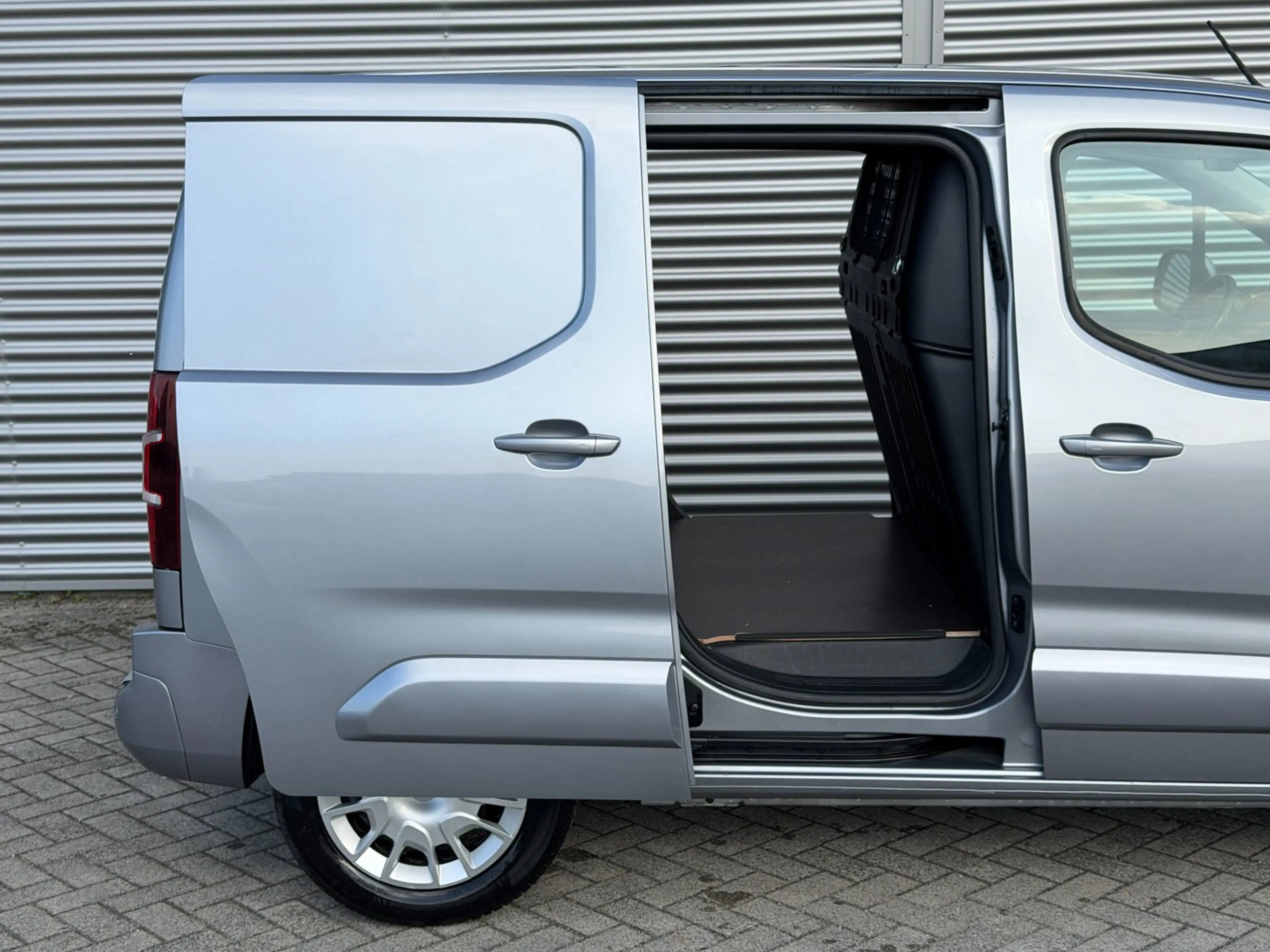 Opel Combo 1.5D L1H1 AUT/ 2x schuif/ Airco/ Navi/ PDC/ Keyles — photo 9