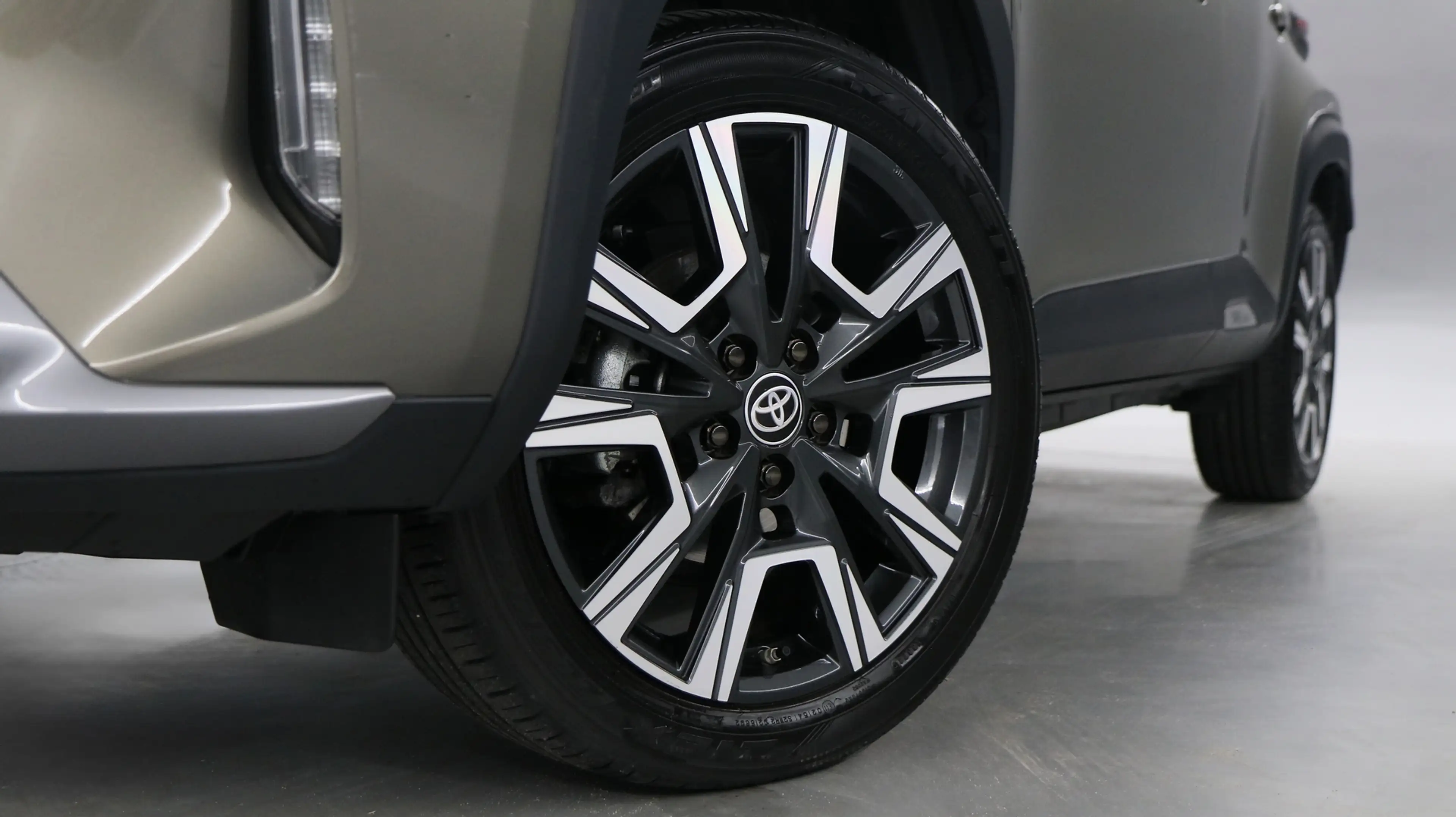 Toyota Yaris Cross 1.5 Hybrid 130 Launch Edition / Navigatie / Stoelv — photo 14