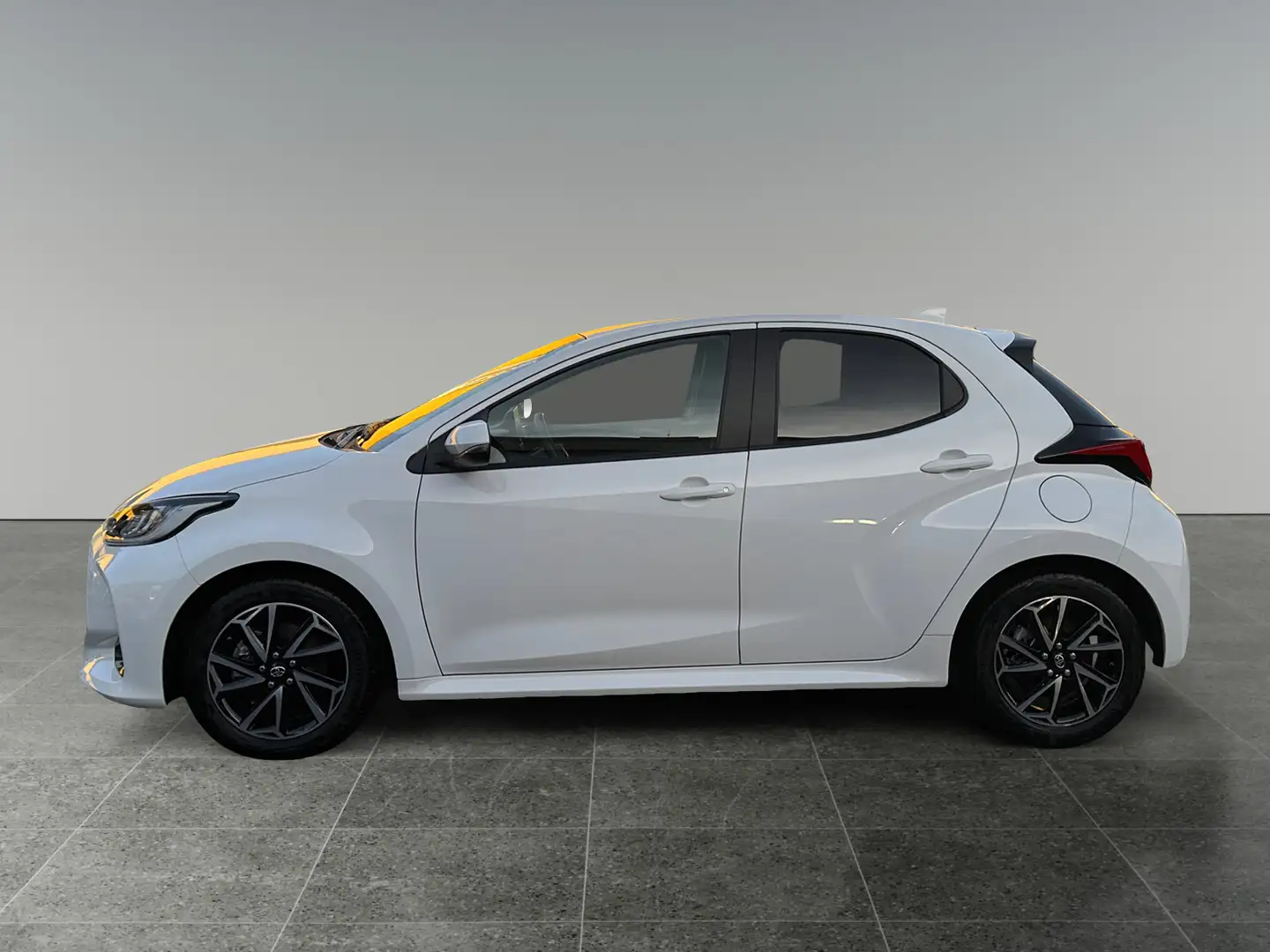 Toyota Yaris 1,5 l Hybrid, 5-türig, Design Weiß - 2