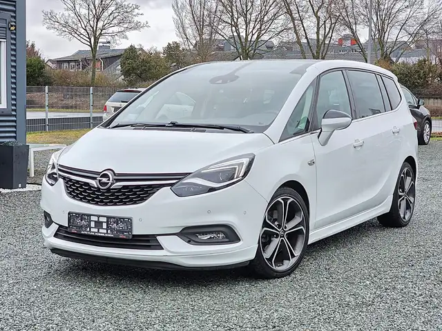 Opel Zafira Tourer (7SITZER/PANO/OPC LINE/TOP AUSST)