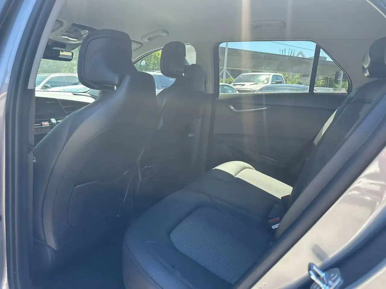 Kia Niro снимка Kia Niro