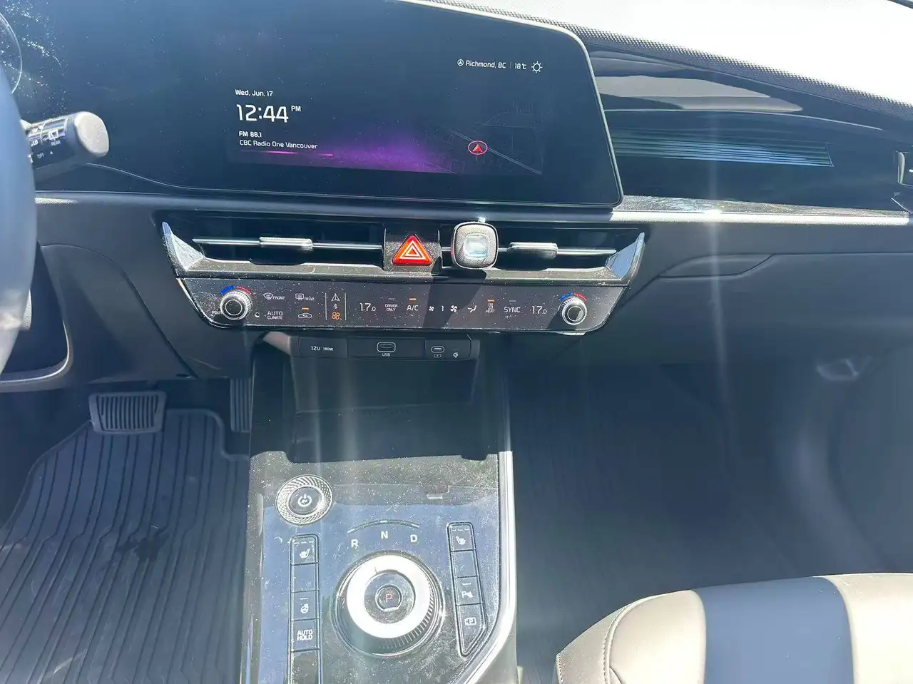 Kia Niro снимка Kia Niro