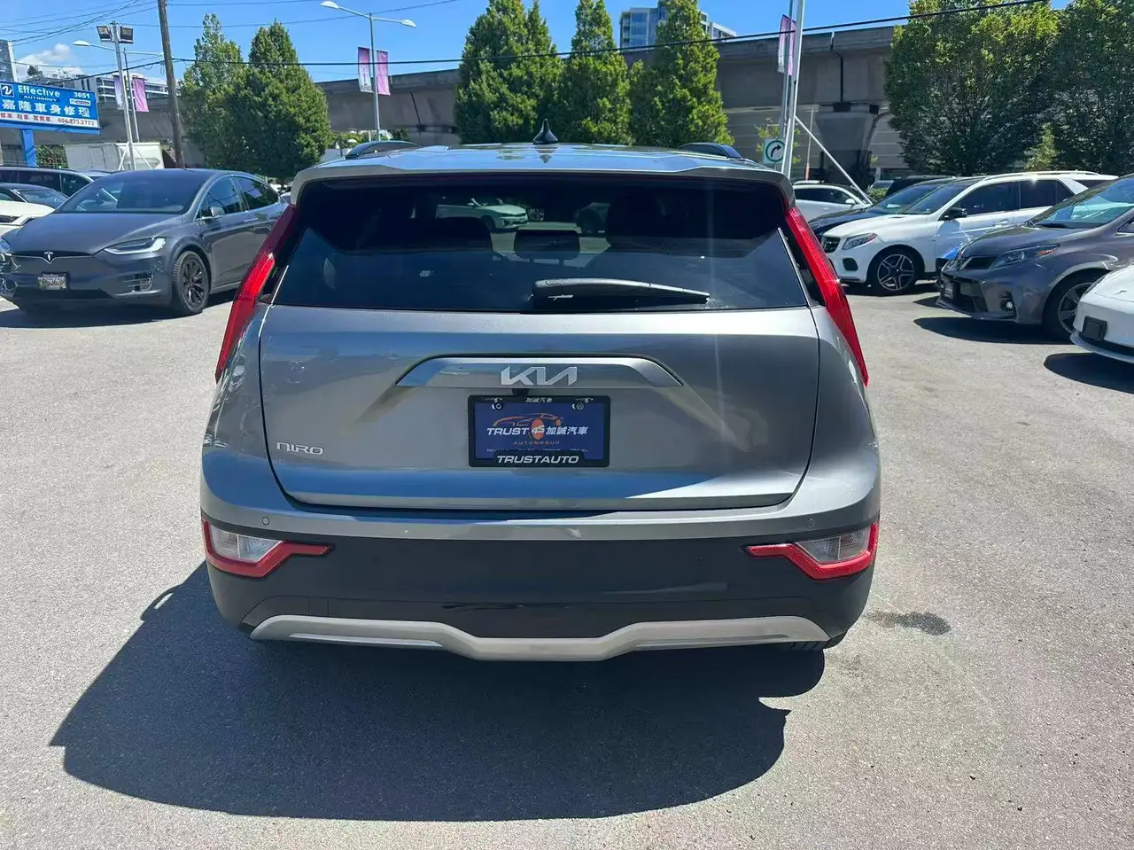 Kia Niro снимка Kia Niro