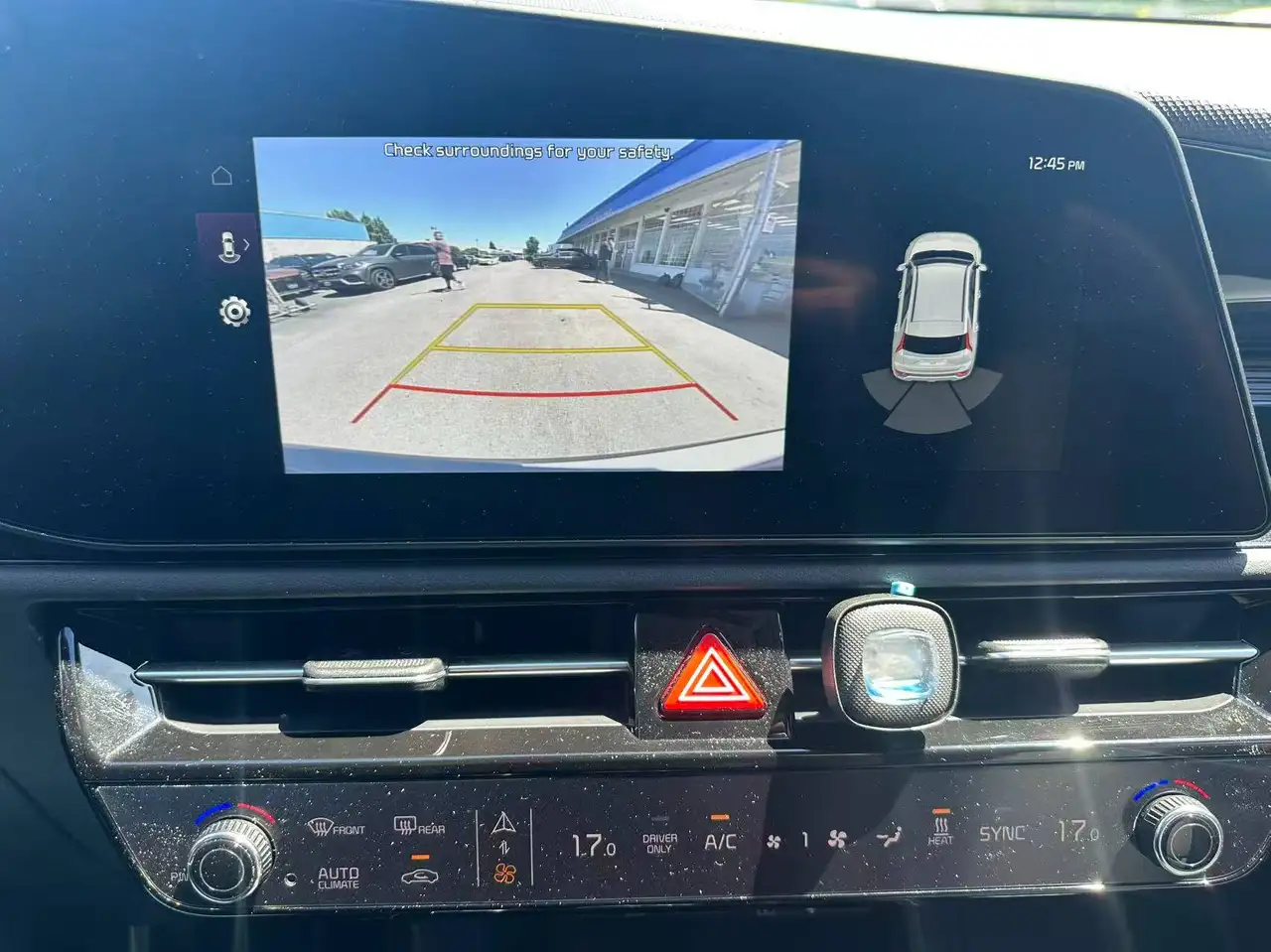 Kia Niro снимка Kia Niro