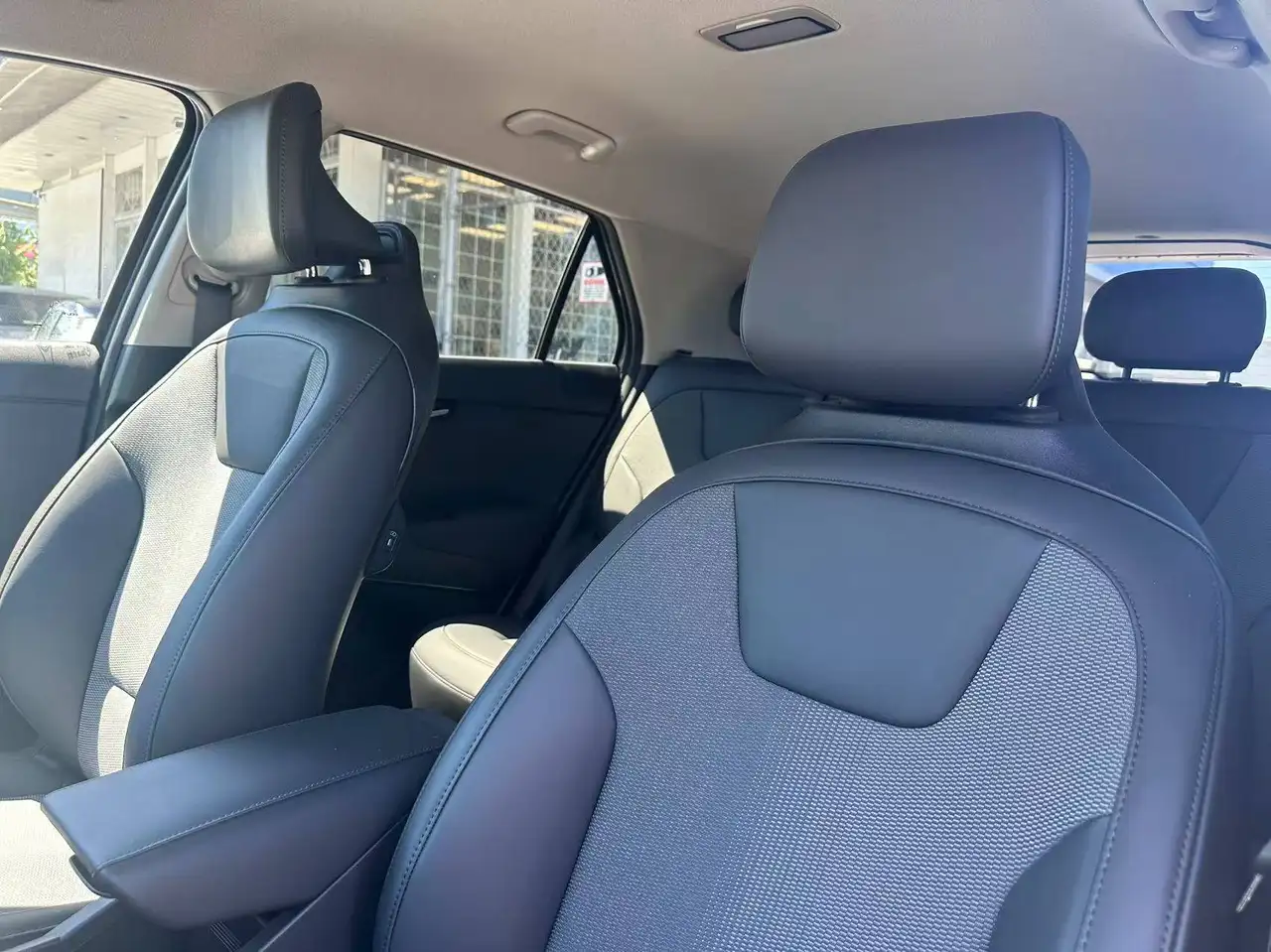 Kia Niro снимка Kia Niro