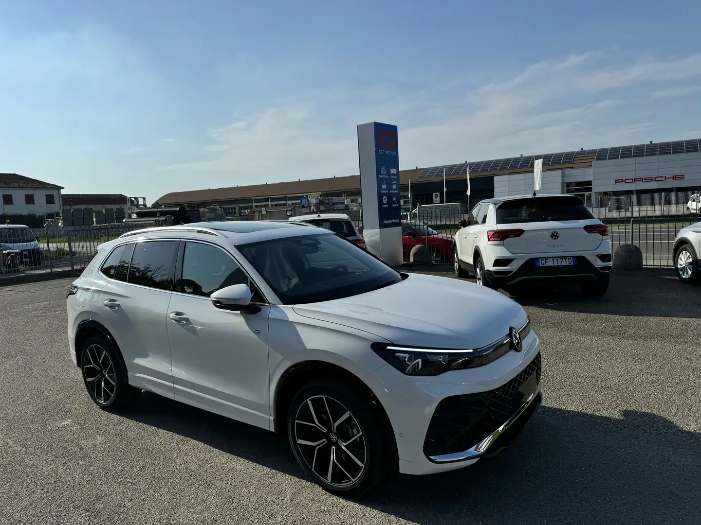 Volkswagen Tiguan R-LINE PLUS 1.5eTSi DSG - VARIE - NO VINCOLI Grigio - 1