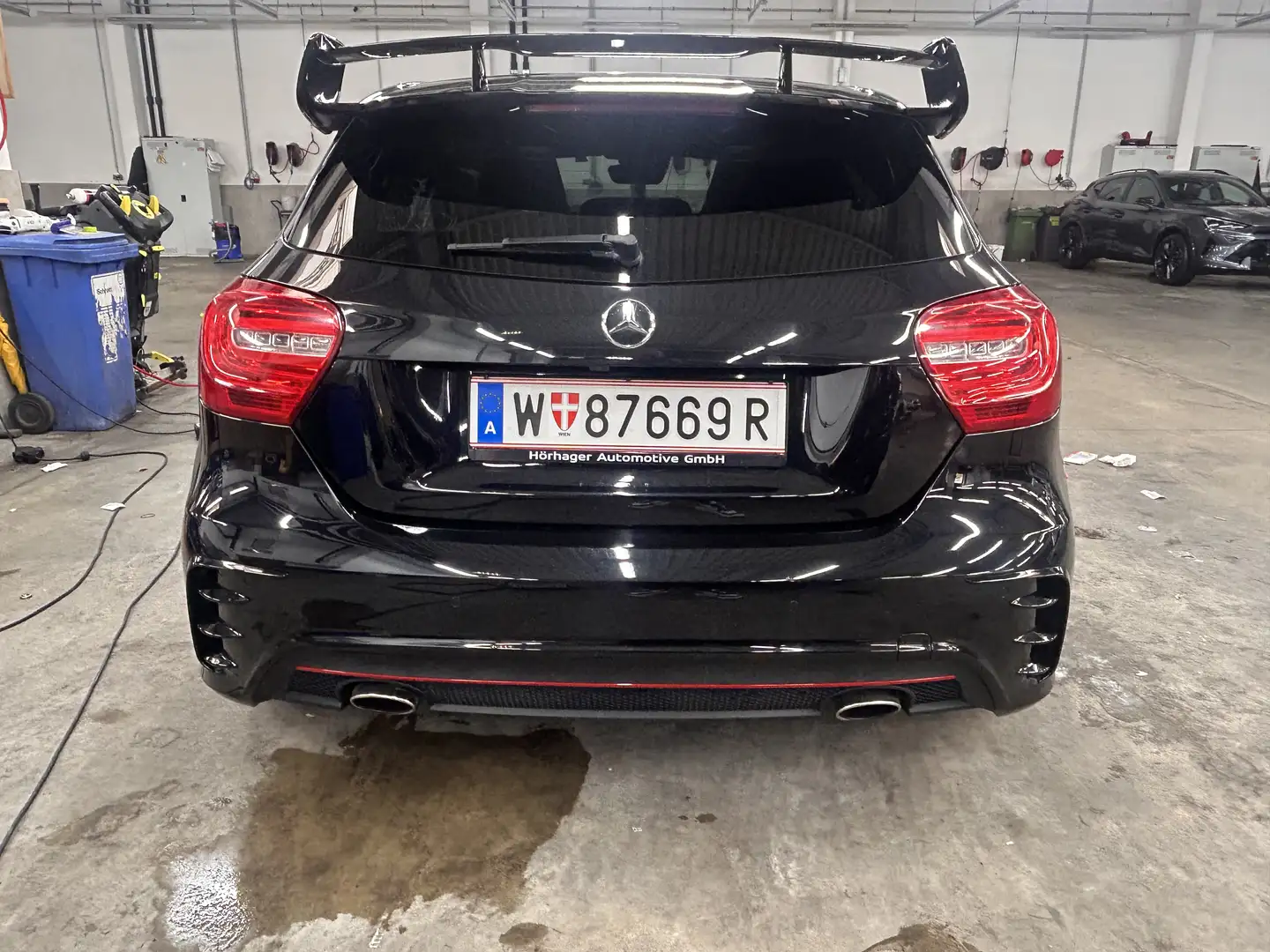 Mercedes-Benz A 250 Sport 4MATIC Aut. - 1