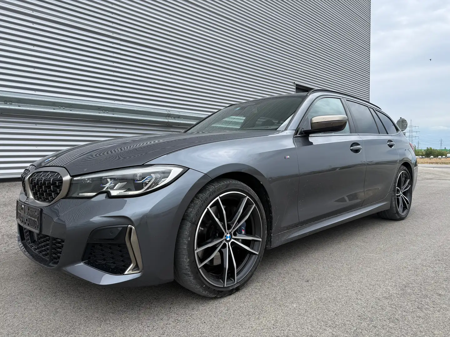 BMW 340 M340i xDrive Touring Aut. ID:62 Grau - 2