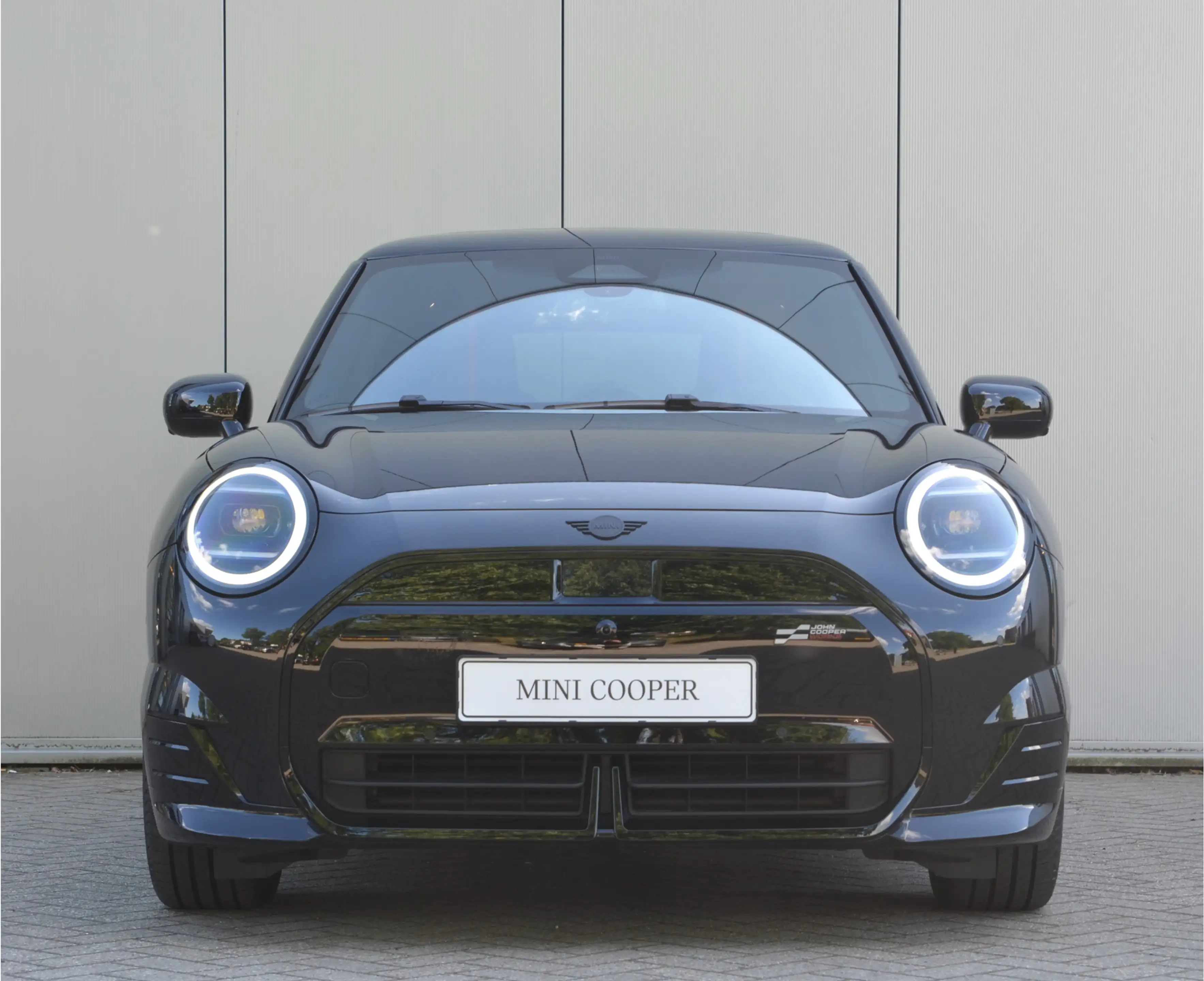 MINI Cooper E Hatchback / JCW / Pakket XL / 18 inch JCW Lap Spok — photo 2