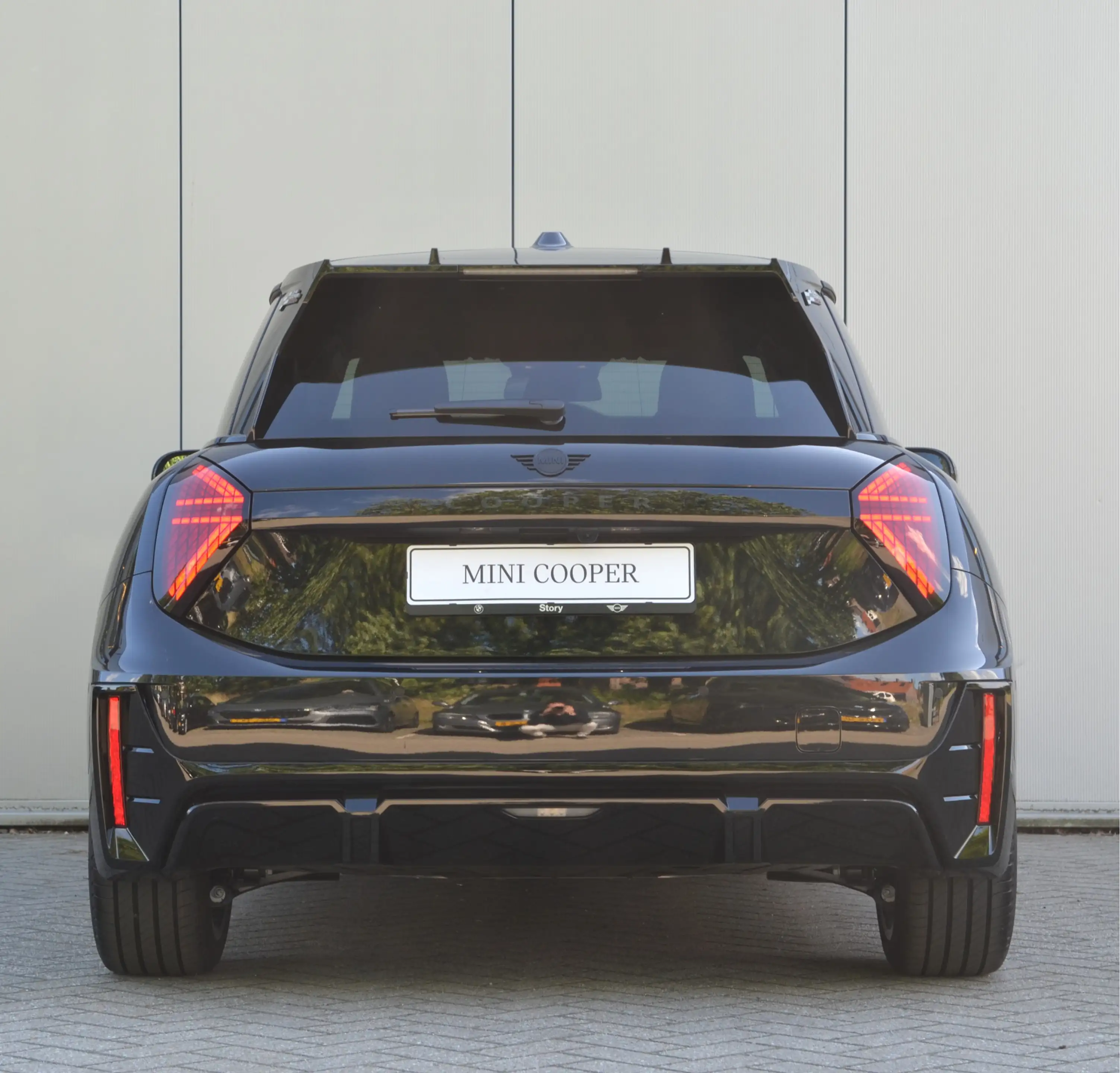 MINI Cooper E Hatchback / JCW / Pakket XL / 18 inch JCW Lap Spok — photo 4