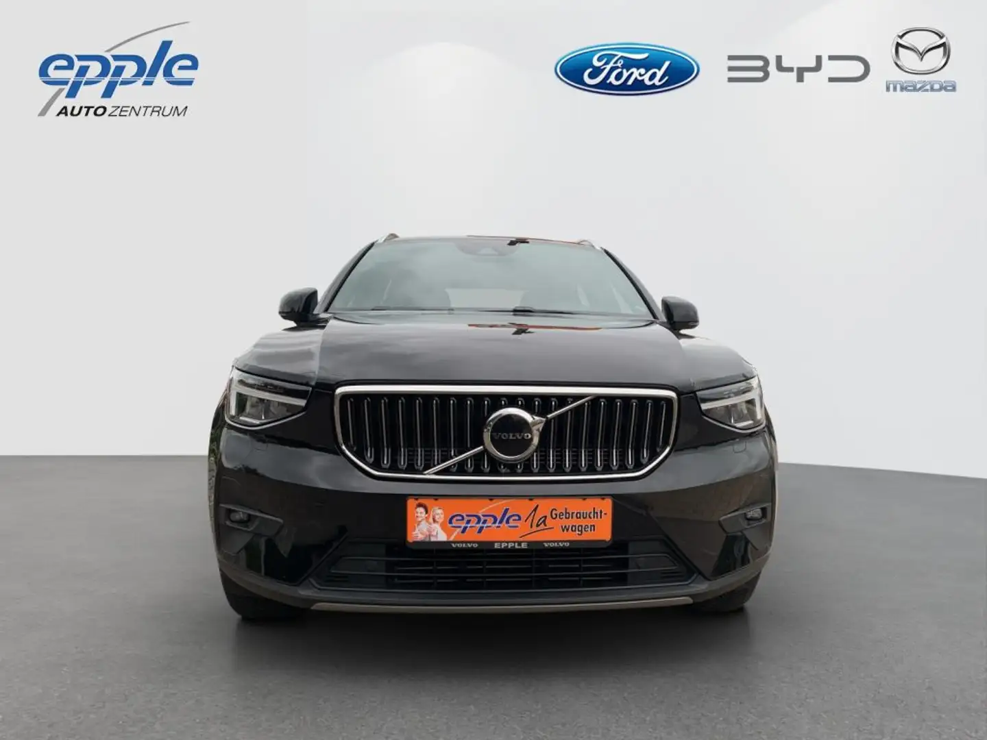 Volvo XC40 T4 Recharge DKG Core Schwarz - 2