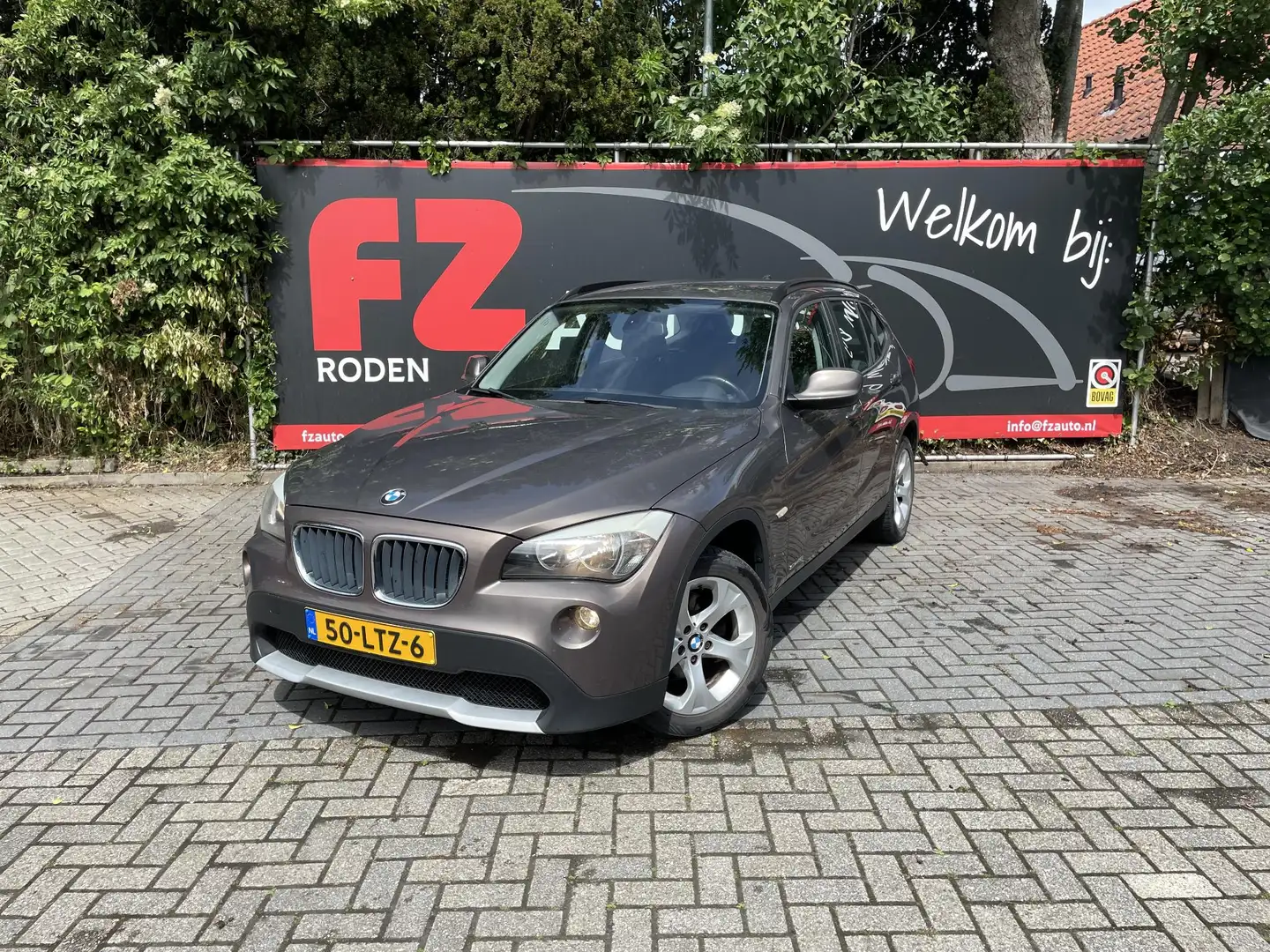 BMW X1 sDrive18i Executive | Trekhaak | Navigatie | Parke Brun - 2