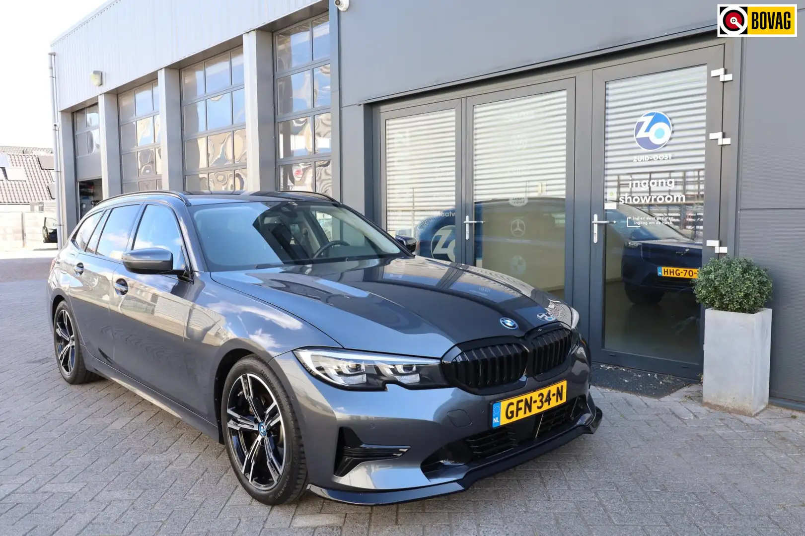 BMW 320 3-serie Touring 320e Business Edition Plus Grey - 1