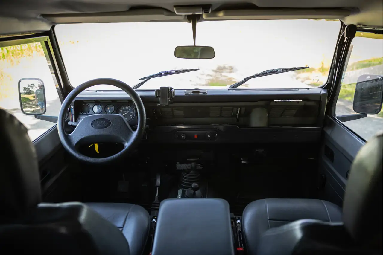 Land Rover Defender 90 V8 Automaat, foto 11