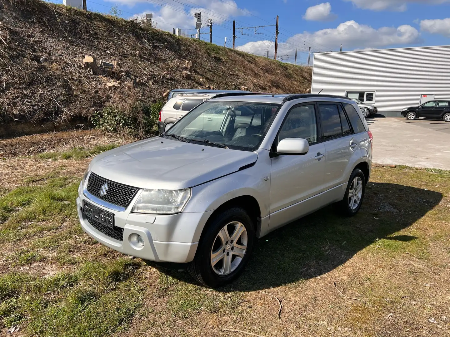 Suzuki Grand Vitara 2.0i JLX Argent - 2