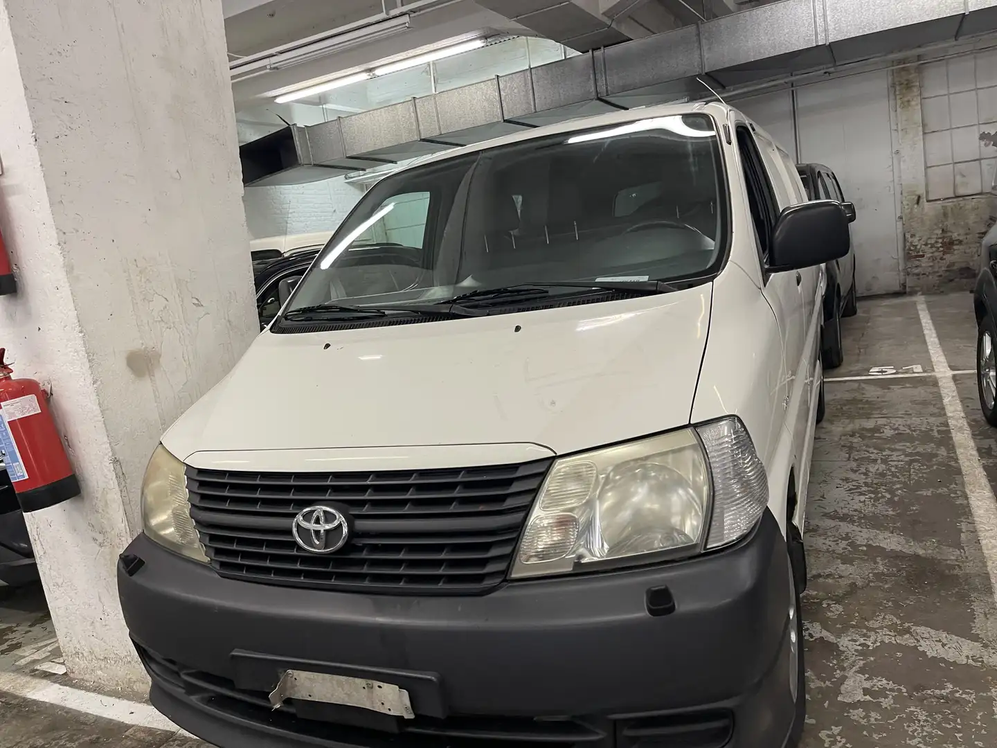 Toyota Hiace 2.5 Turbo D-4D long châssis Weiß - 2