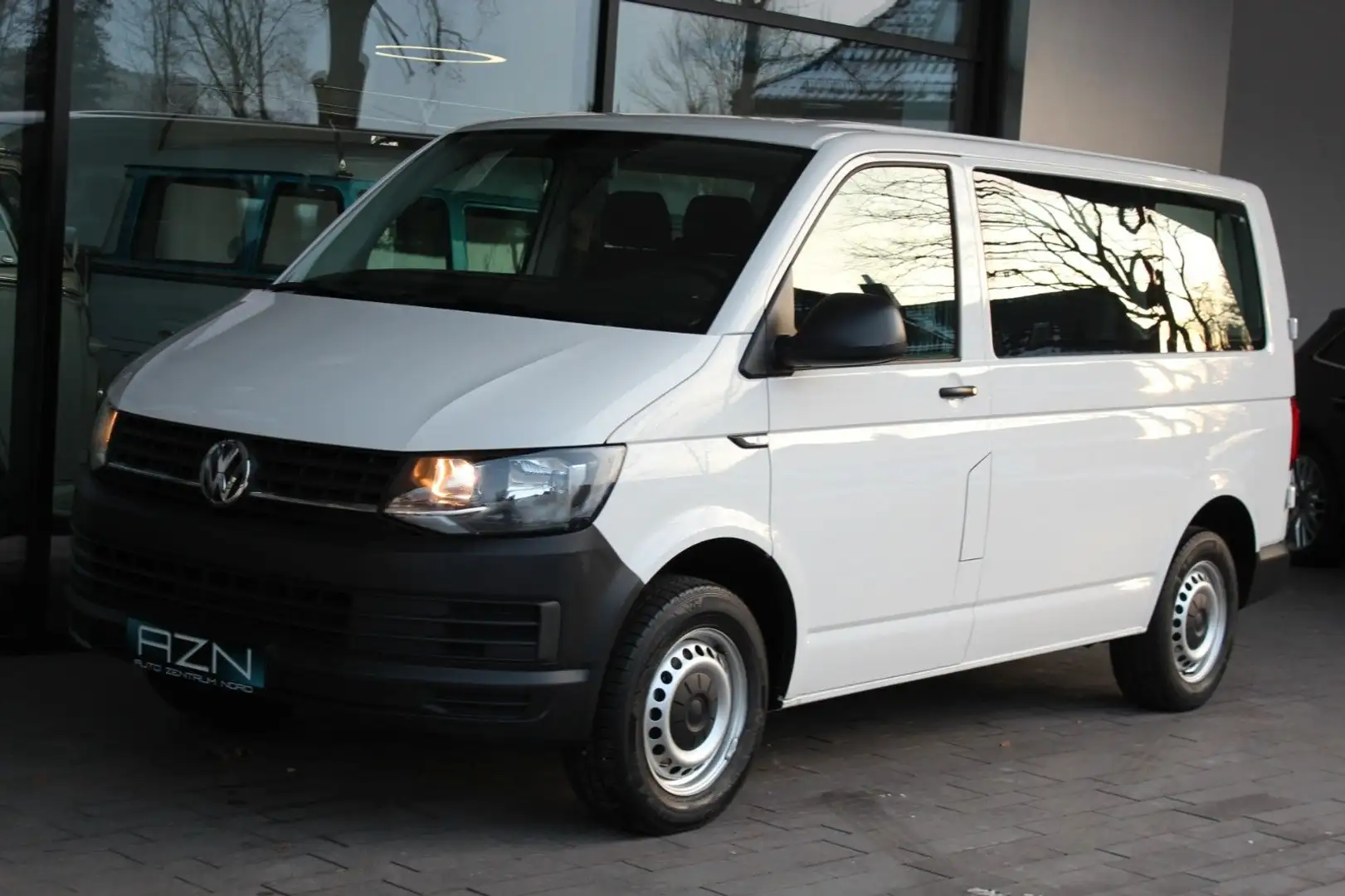 Volkswagen T6 Caravelle Trendline mit Heckflügeltüren Blanc - 2