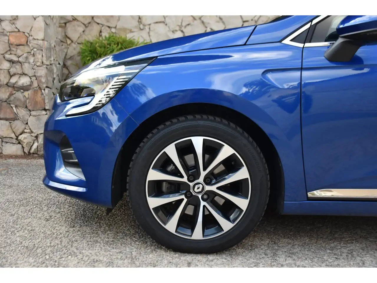 Renault Clio Citadine 5 portes — photo 20
