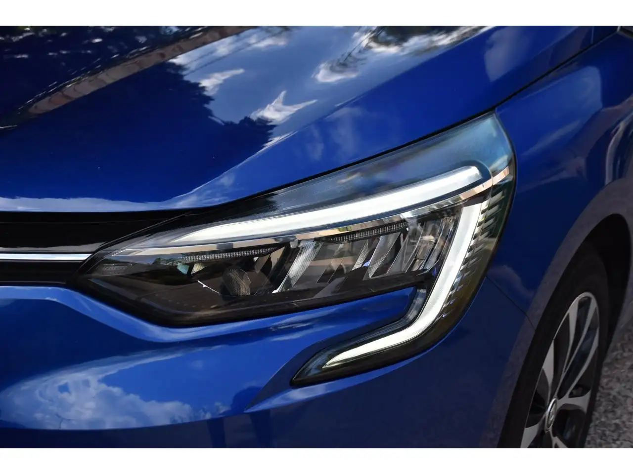 Renault Clio Citadine 5 portes — photo 21