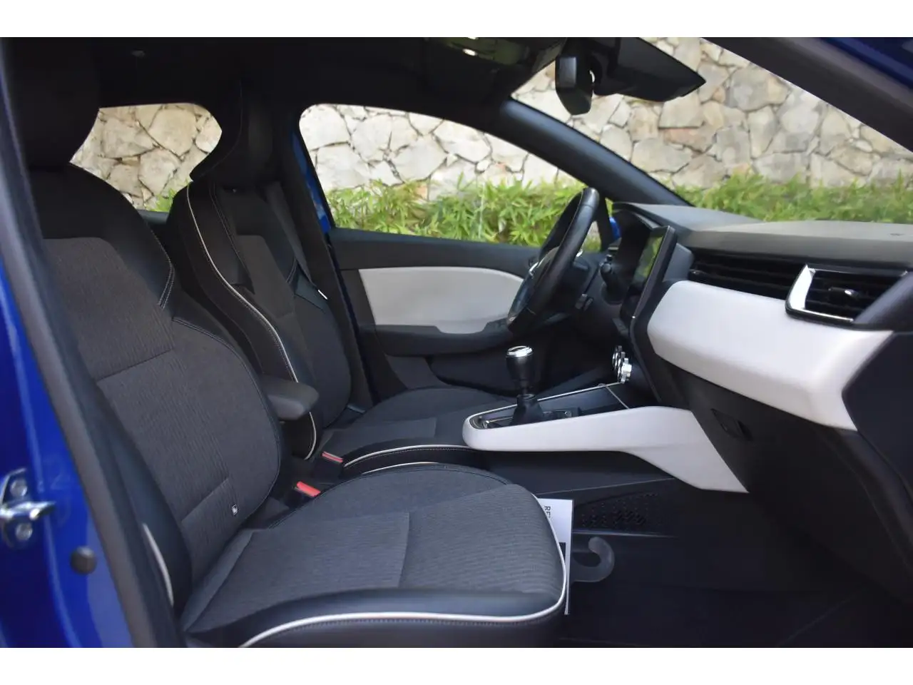 Renault Clio Citadine 5 portes — photo 3
