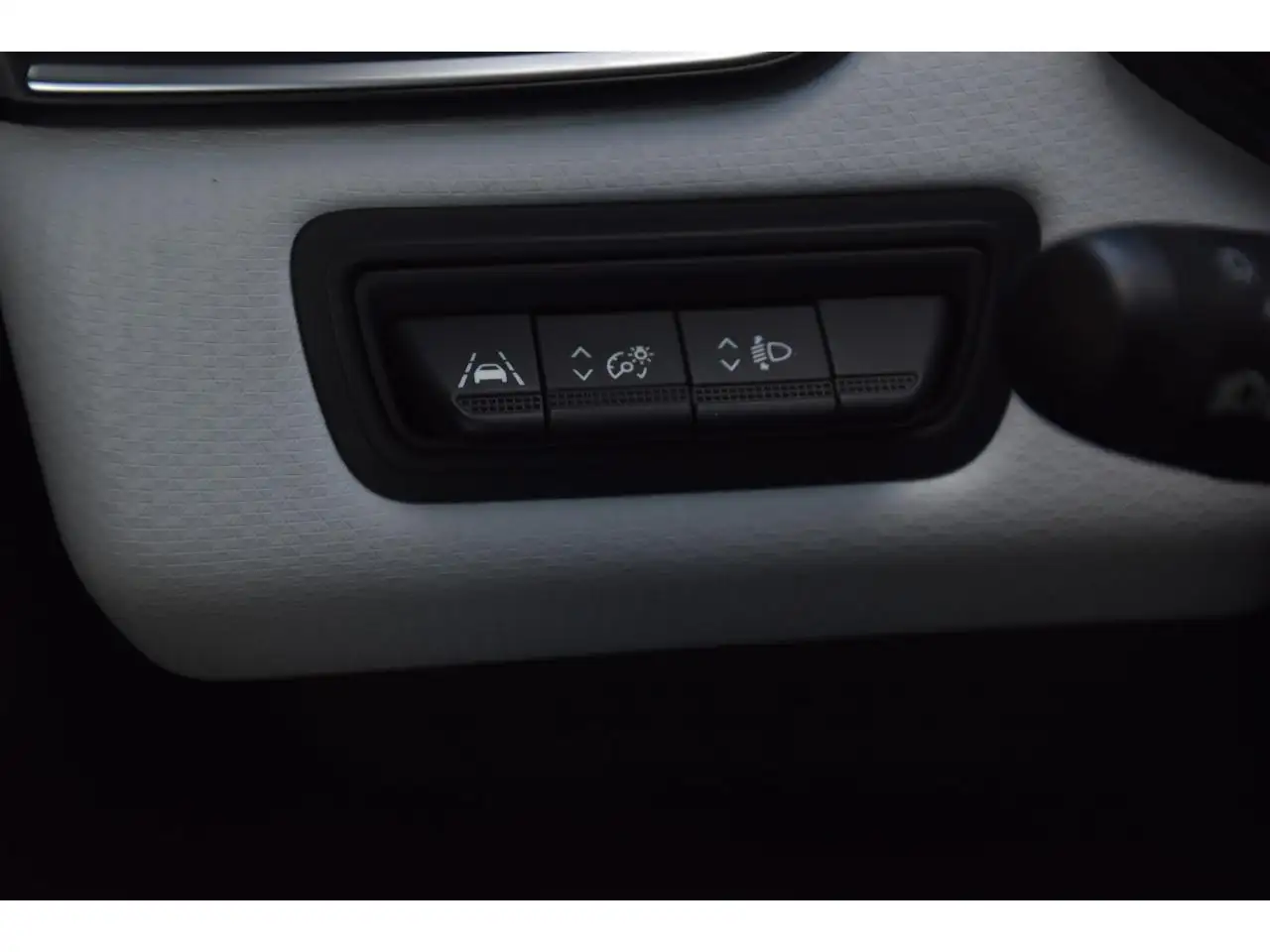 Renault Clio Citadine 5 portes — photo 15