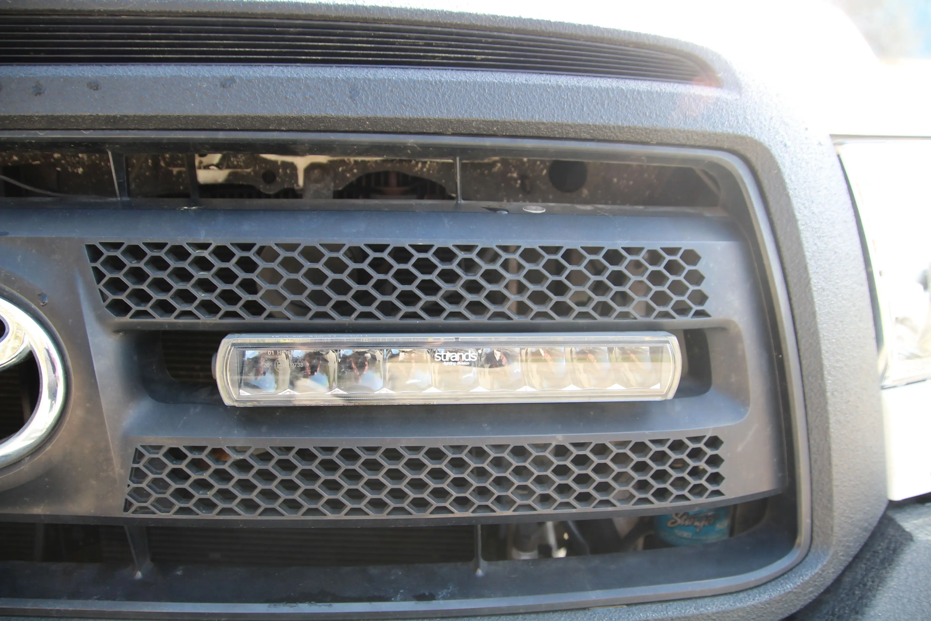 Toyota Tundra SR-5 — photo 7