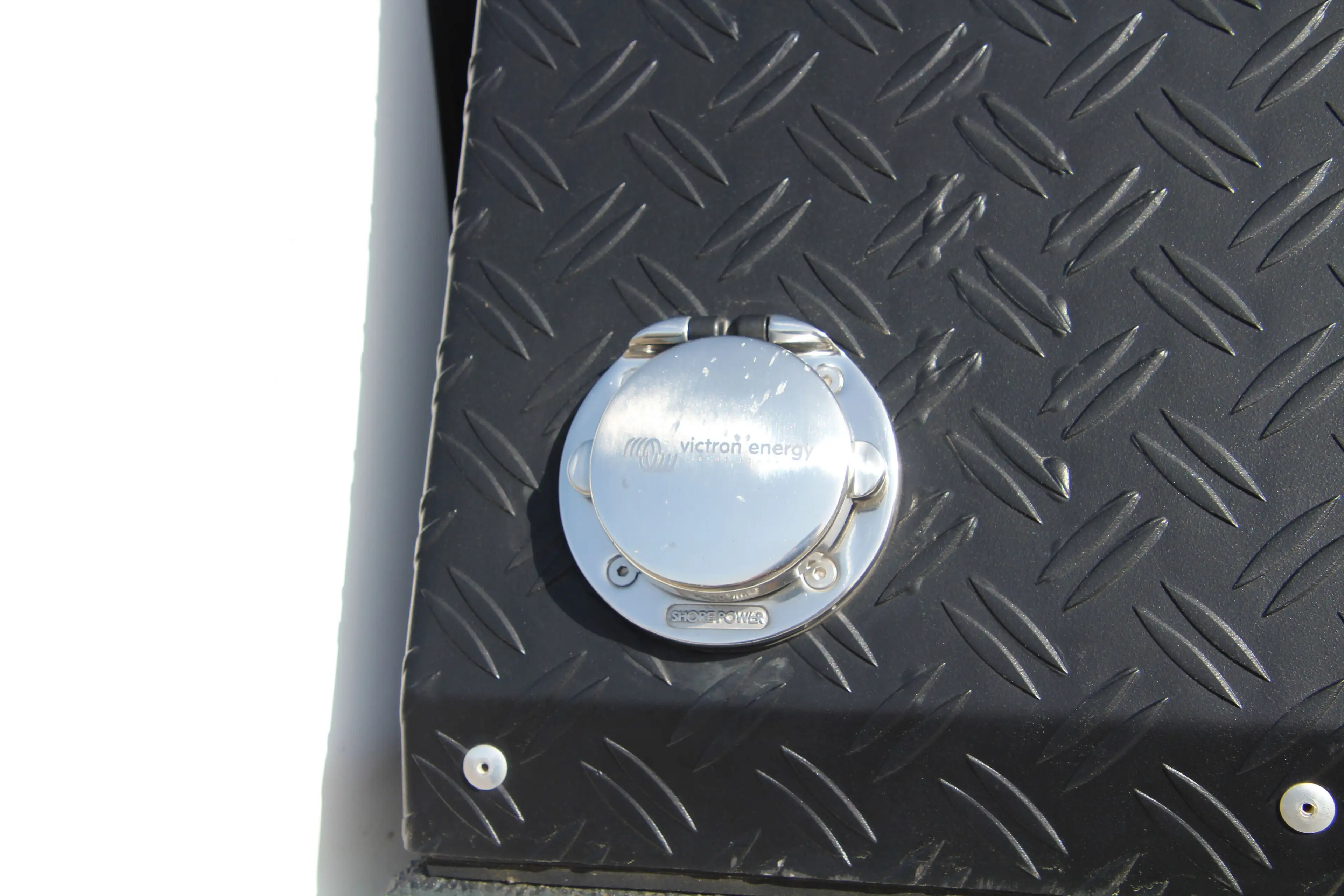 Toyota Tundra SR-5 — photo 13