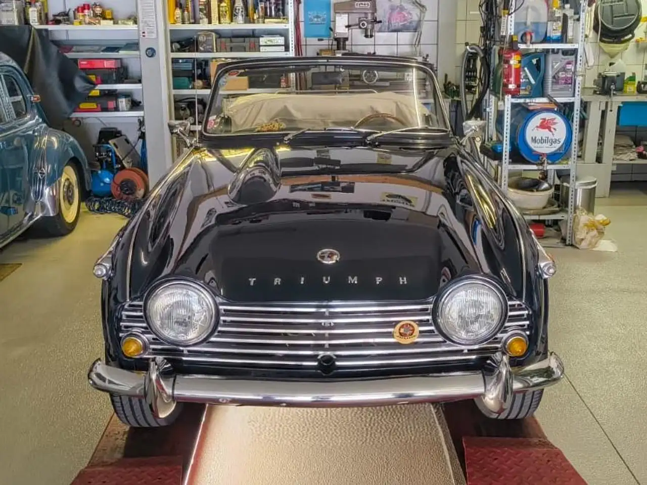 Triumph TR4 A IRS, foto 3