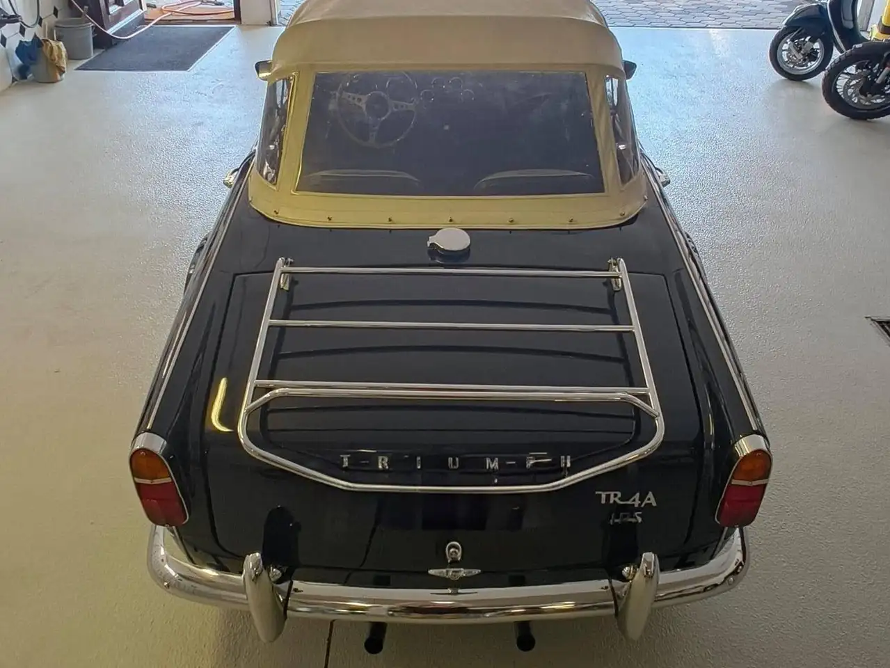 Triumph TR4 A IRS, foto 8