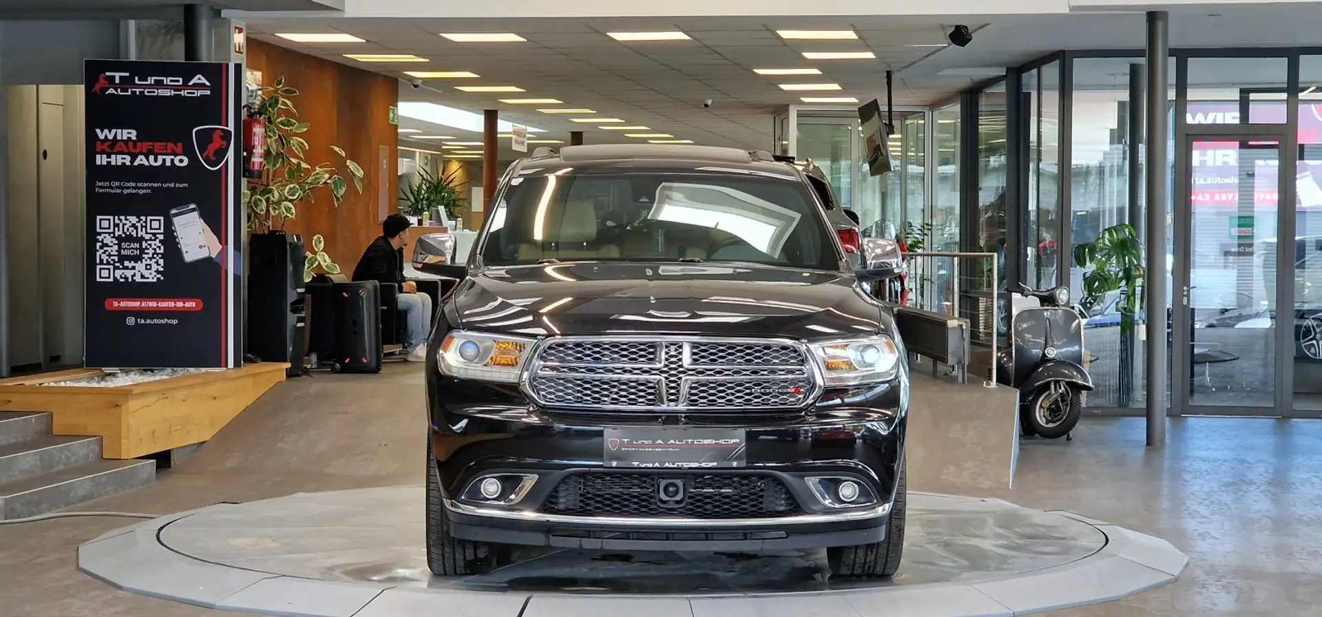 Dodge Durango Citadel AWD 7-Sitzer Aut. *Scheibedach*Kamera*Navi Schwarz - 2