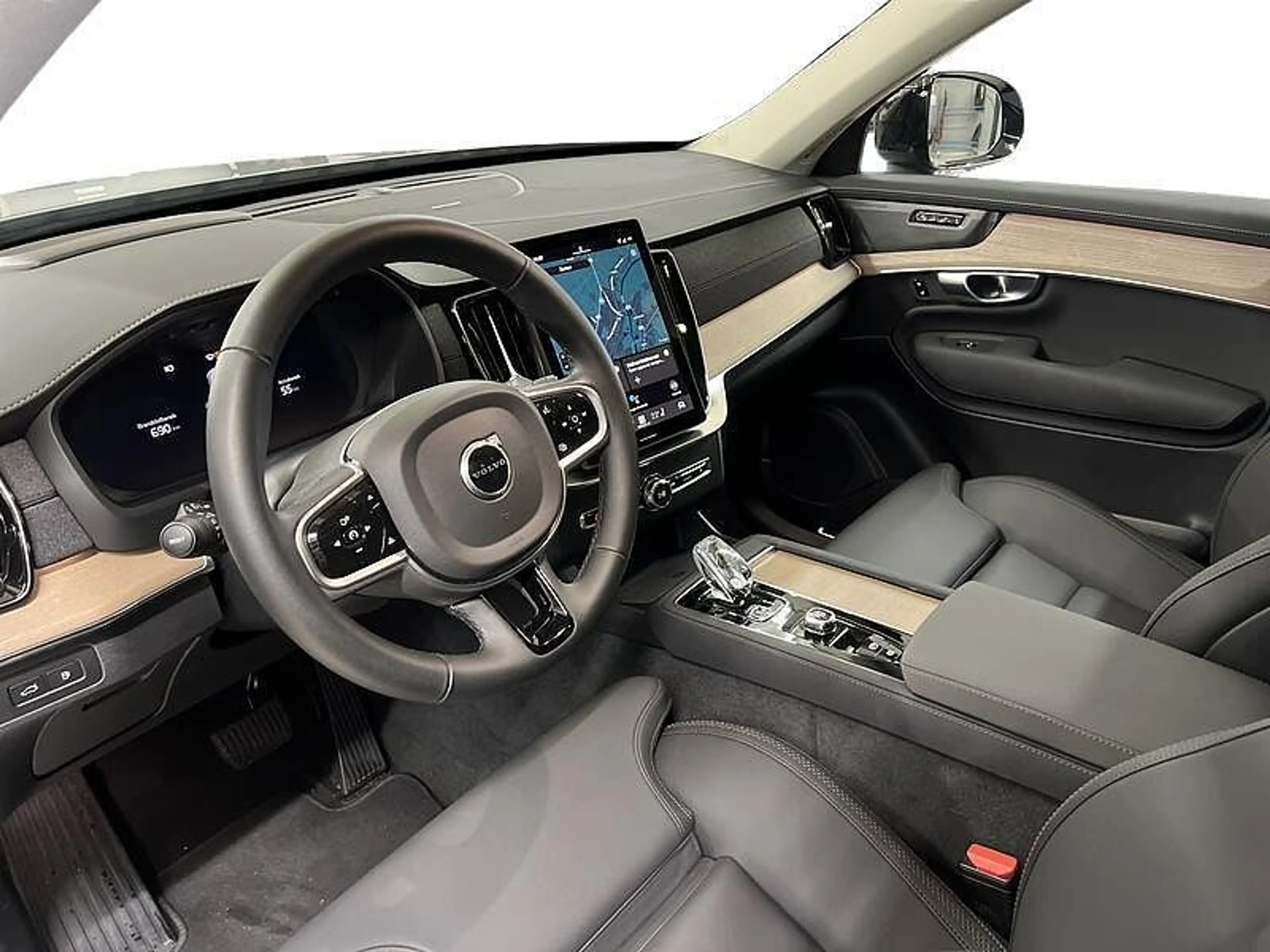 Volvo XC90 II Plus, T8 AWD Plug-in Hybrid, Elektrisch/Benzin, — photo 6
