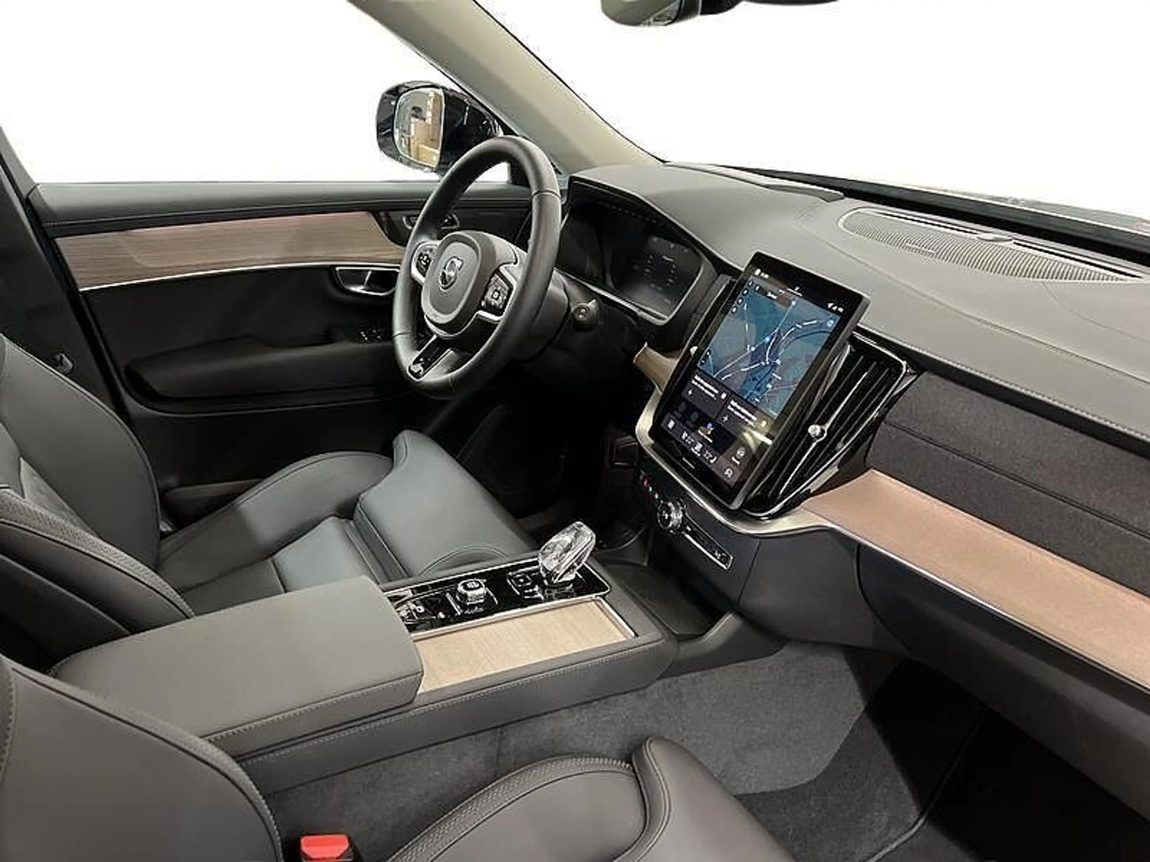 Volvo XC90 II Plus, T8 AWD Plug-in Hybrid, Elektrisch/Benzin, — photo 9