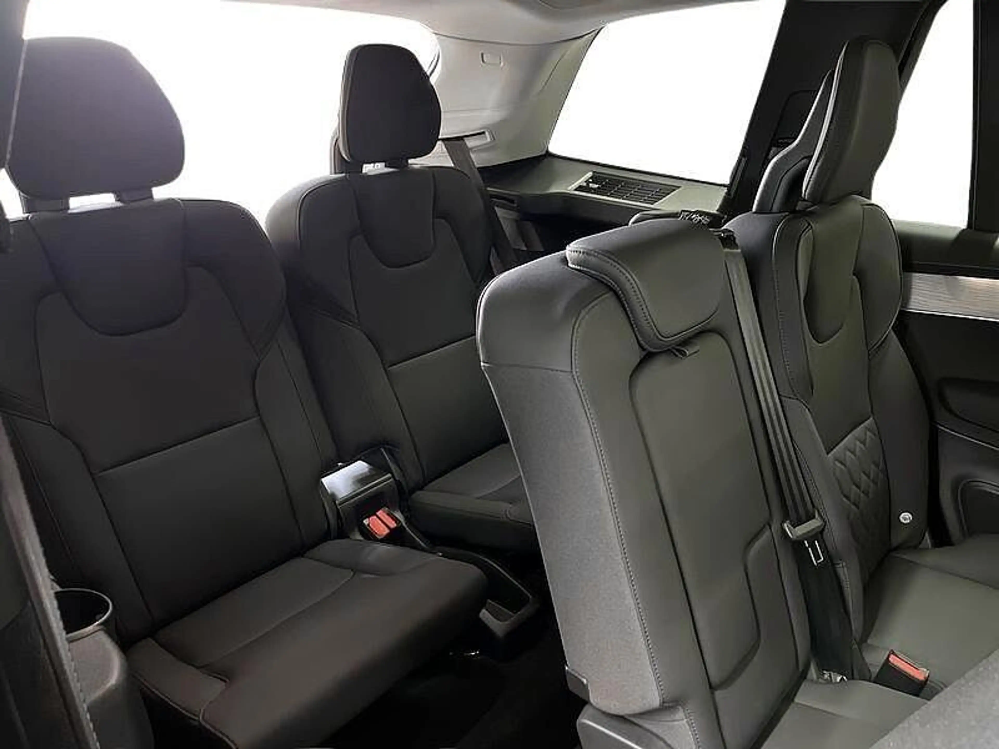 Volvo XC90 II Plus, T8 AWD Plug-in Hybrid, Elektrisch/Benzin, — photo 11