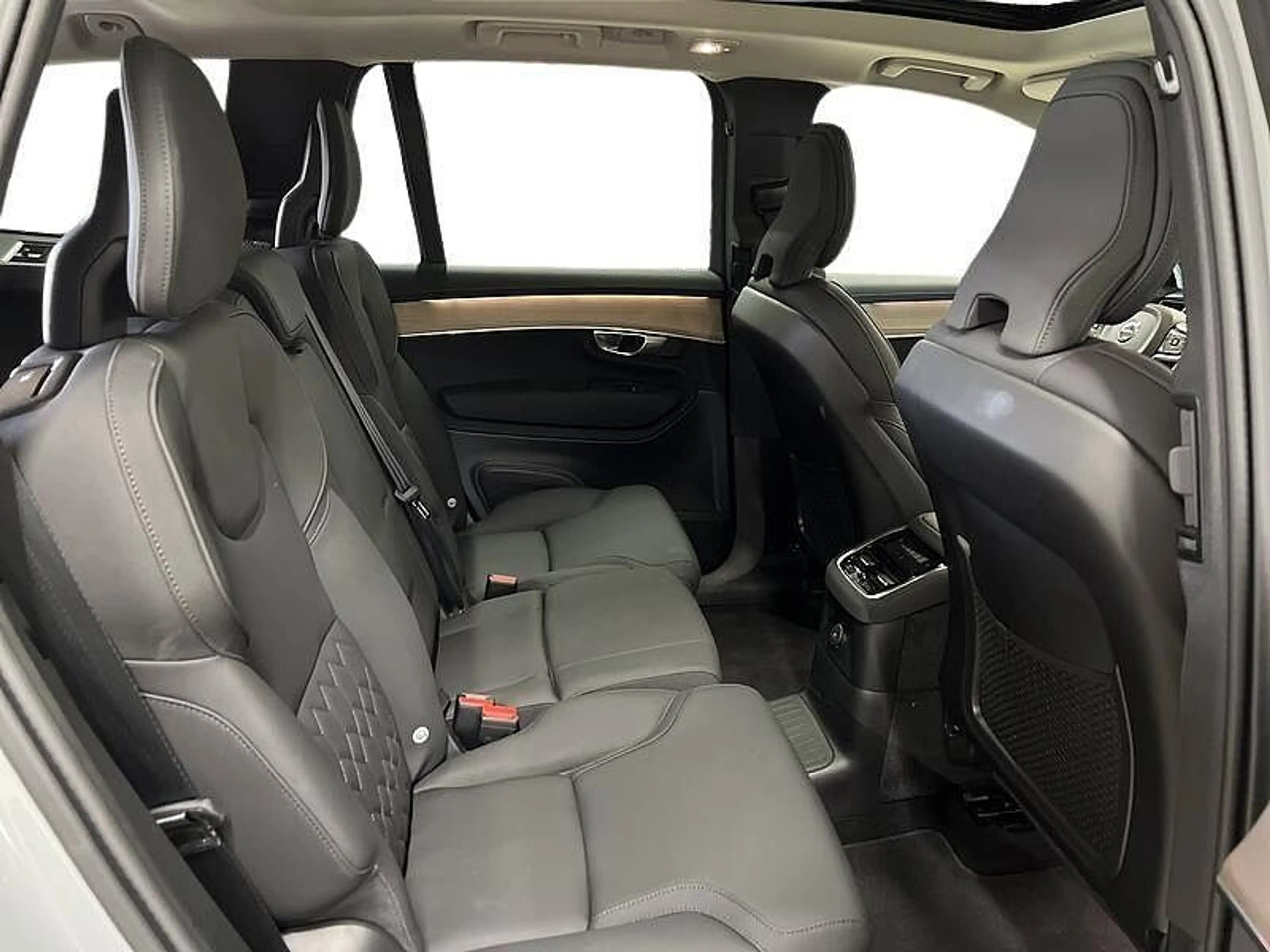 Volvo XC90 II Plus, T8 AWD Plug-in Hybrid, Elektrisch/Benzin, — photo 10