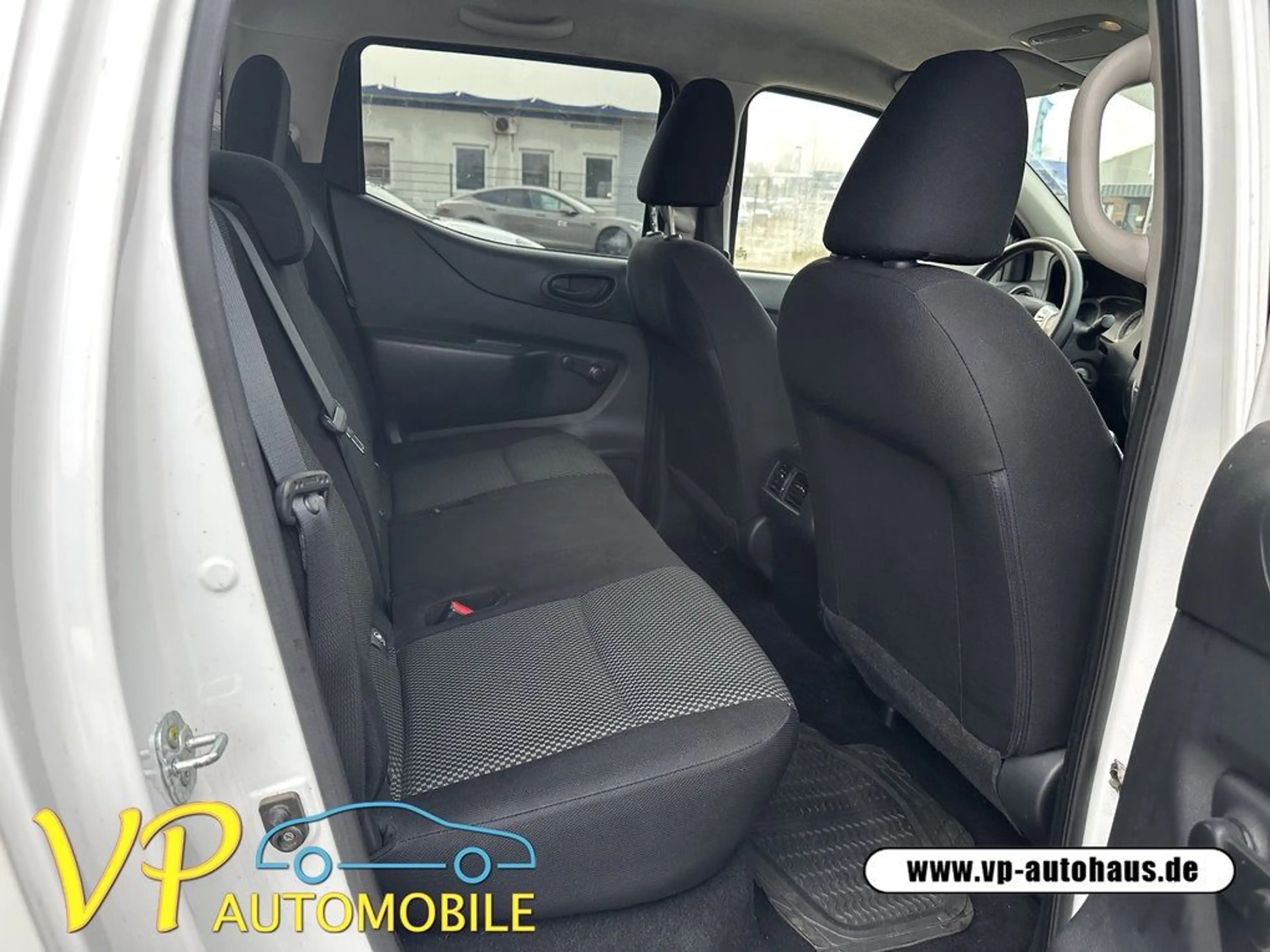 Nissan Navara Pick Up *4WD*KLIMA*Diff.-Sperre*AHK* — photo 9