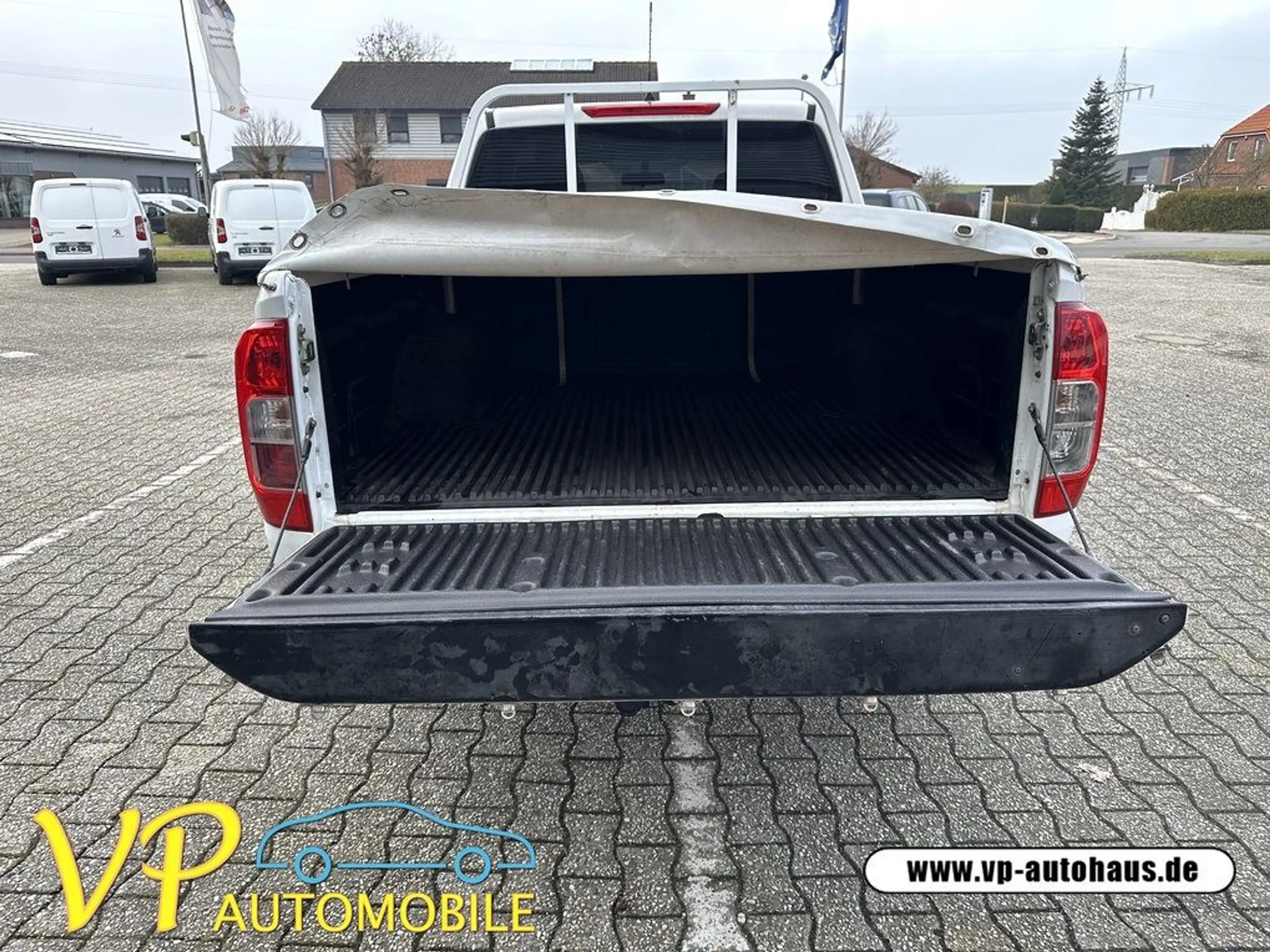 Nissan Navara Pick Up *4WD*KLIMA*Diff.-Sperre*AHK* — photo 6