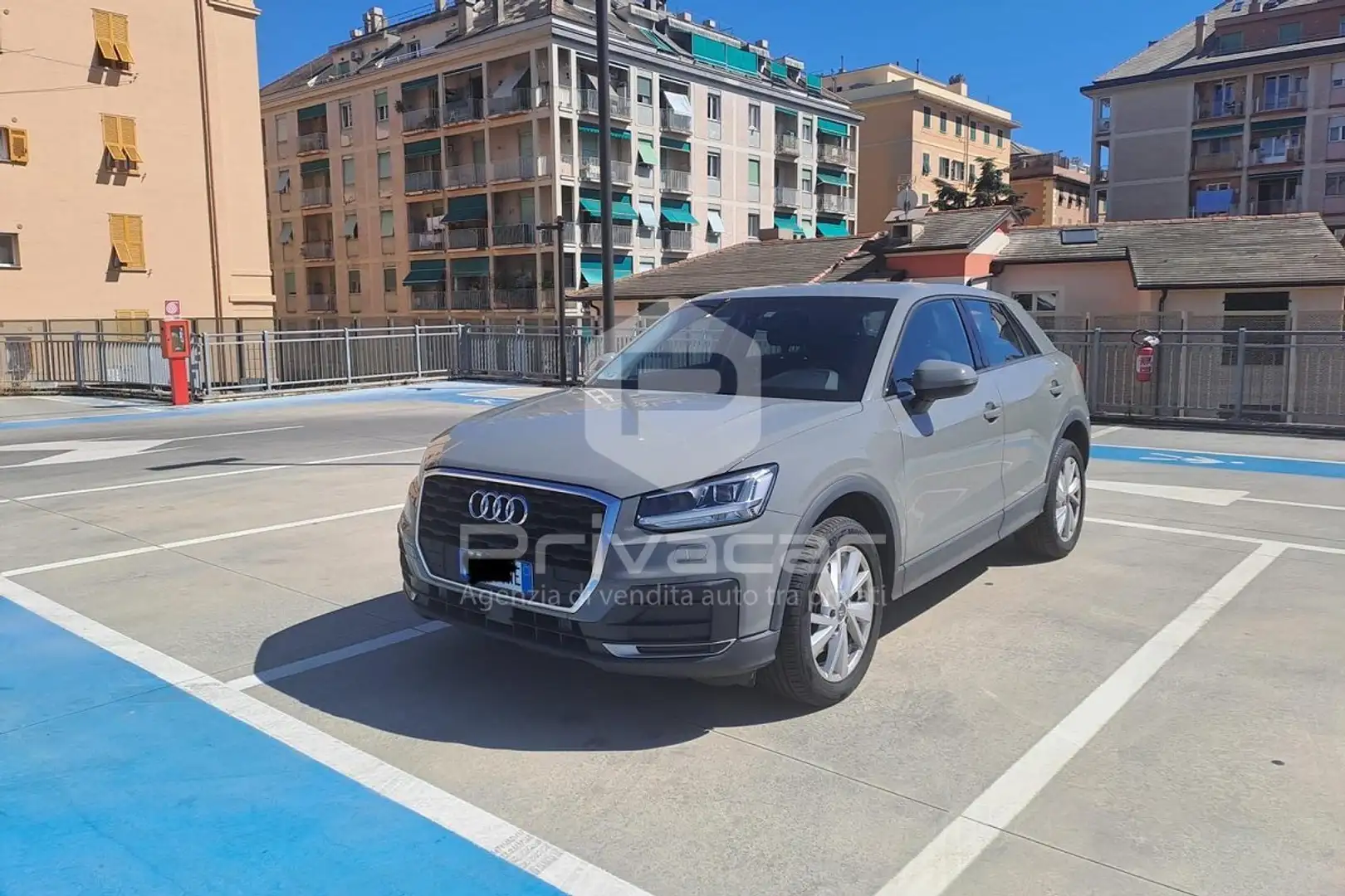 Audi Q2 Q2 1.6 TDI S tronic Design Plateado - 1