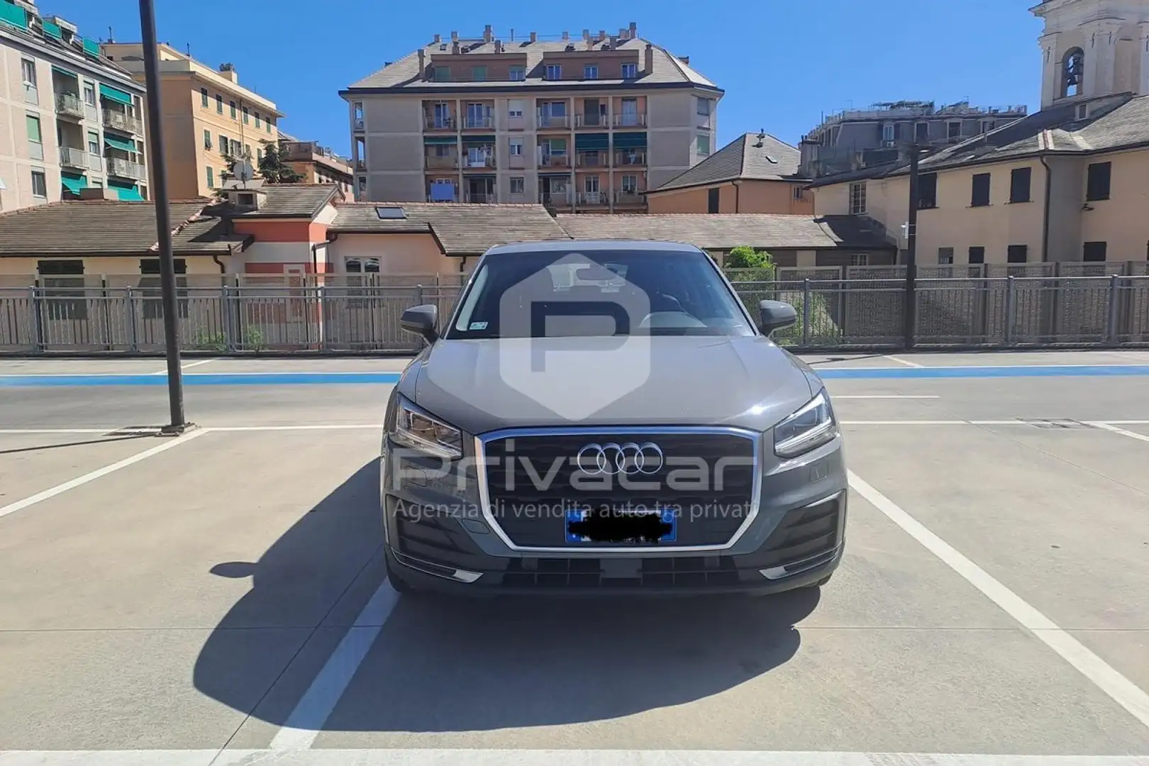 Audi Q2 Q2 1.6 TDI S tronic Design Plateado - 2