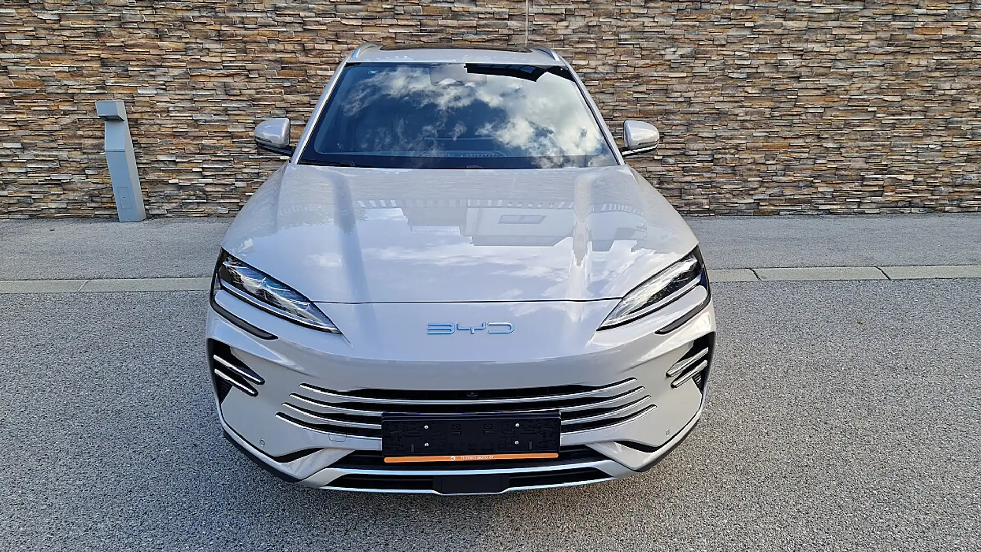 BYD Seal U DM-i PHEV 18,3kWh Boost Österreich Paket ! Ab S... Grau - 2