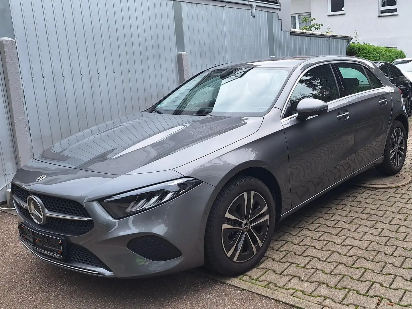 Mercedes-Benz A 250 e 8G-DCT Kamera Spur Paket Led SHZ. Tempom. Серый - 2