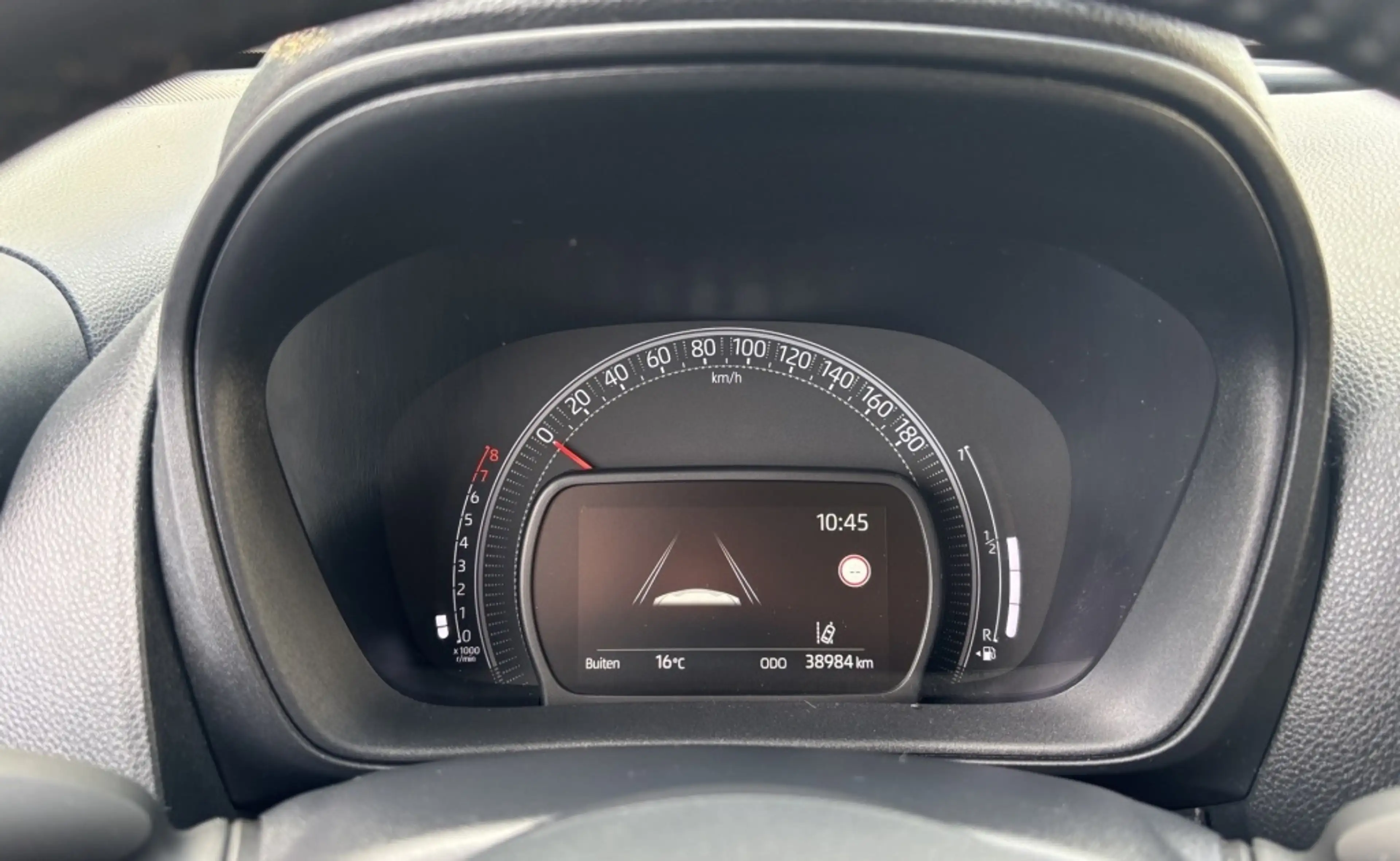 Toyota Aygo X 1.0 VVT-i MT Play AIRCO / CAMERA / 38.984 KM NAP — photo 19