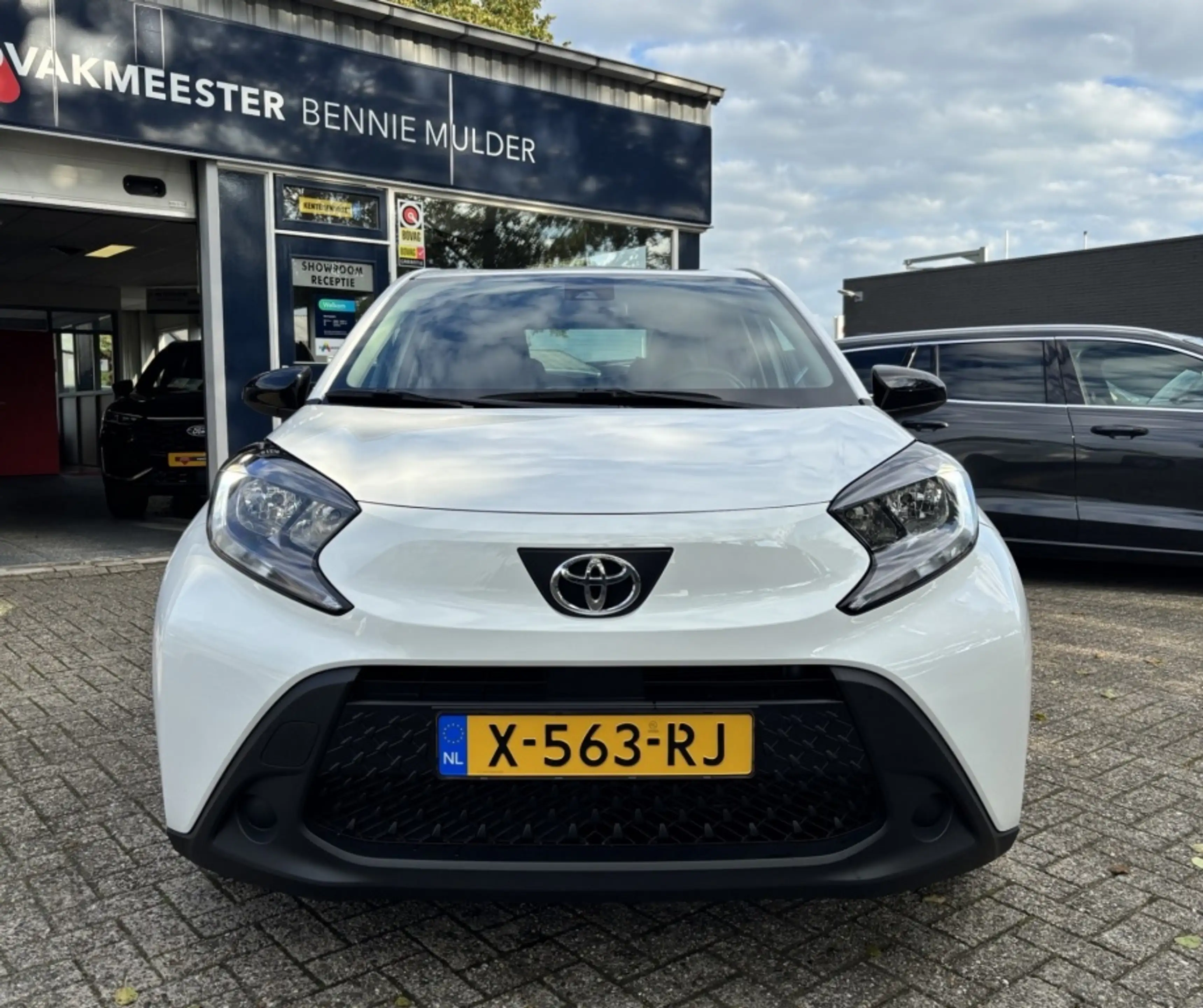 Toyota Aygo X 1.0 VVT-i MT Play AIRCO / CAMERA / 38.984 KM NAP — photo 5