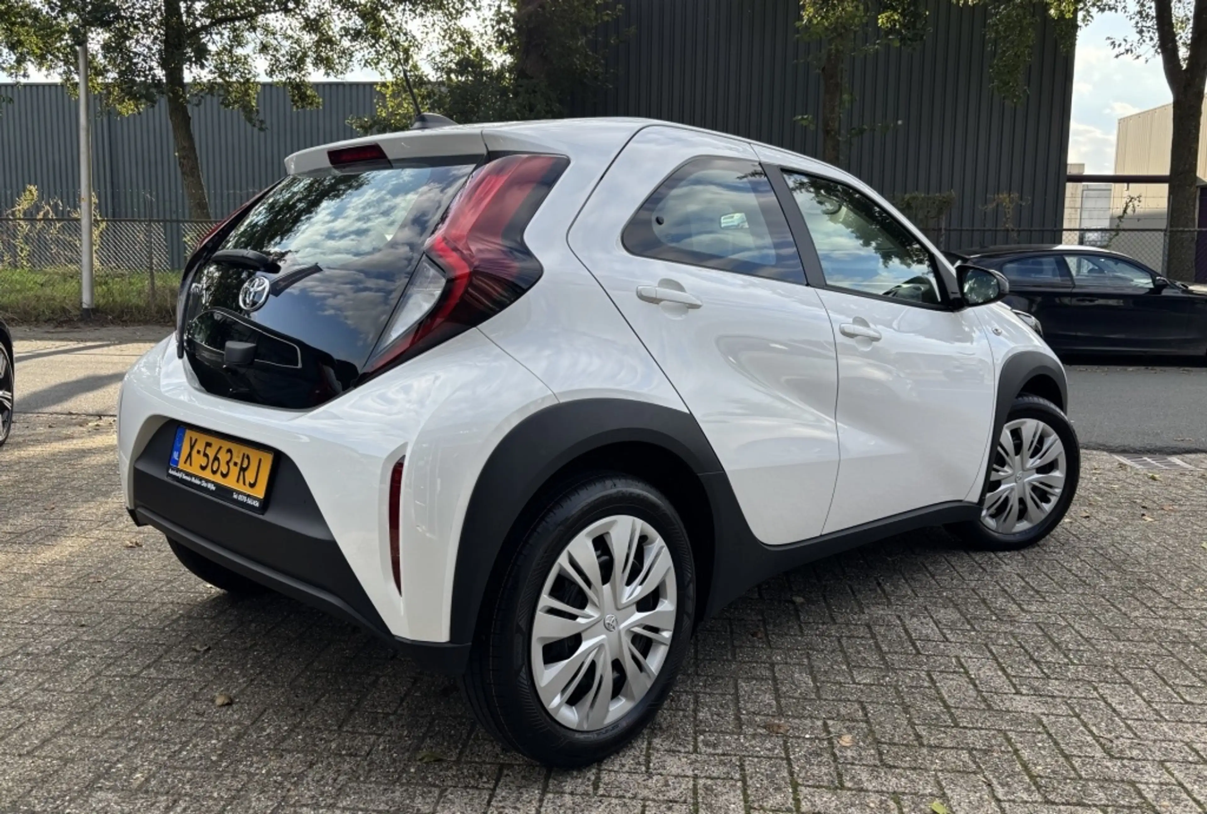 Toyota Aygo X 1.0 VVT-i MT Play AIRCO / CAMERA / 38.984 KM NAP — photo 4