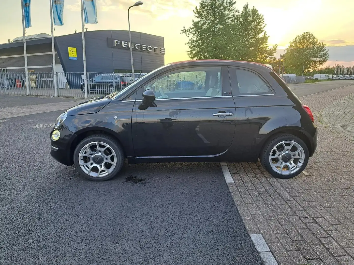 Fiat 500C 1.2i 70pk Lounge Digitaal Dashboard Apk 03-26 Negro - 1