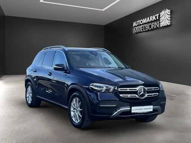 Mercedes-Benz Gle view 2