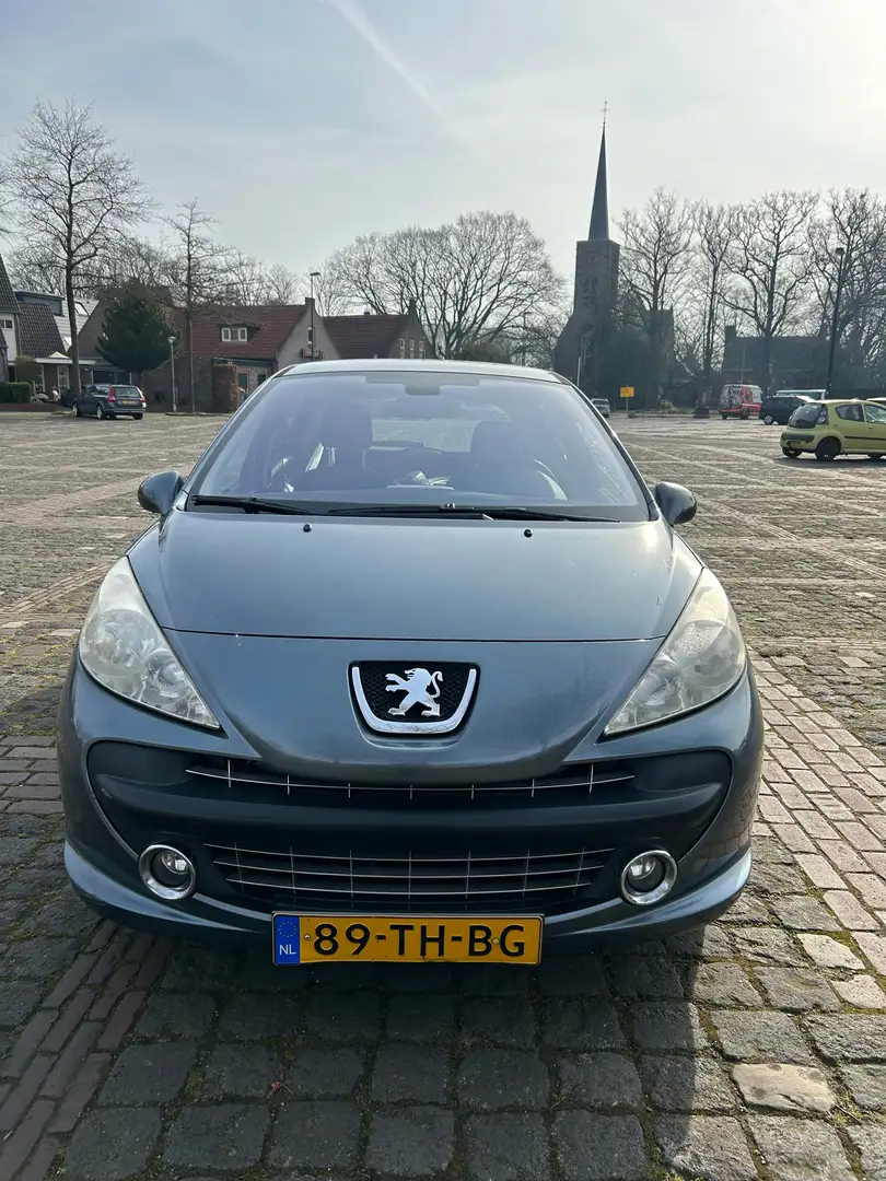 Peugeot 207 1.6-16V XS Pack MOET WEG Šedá - 1