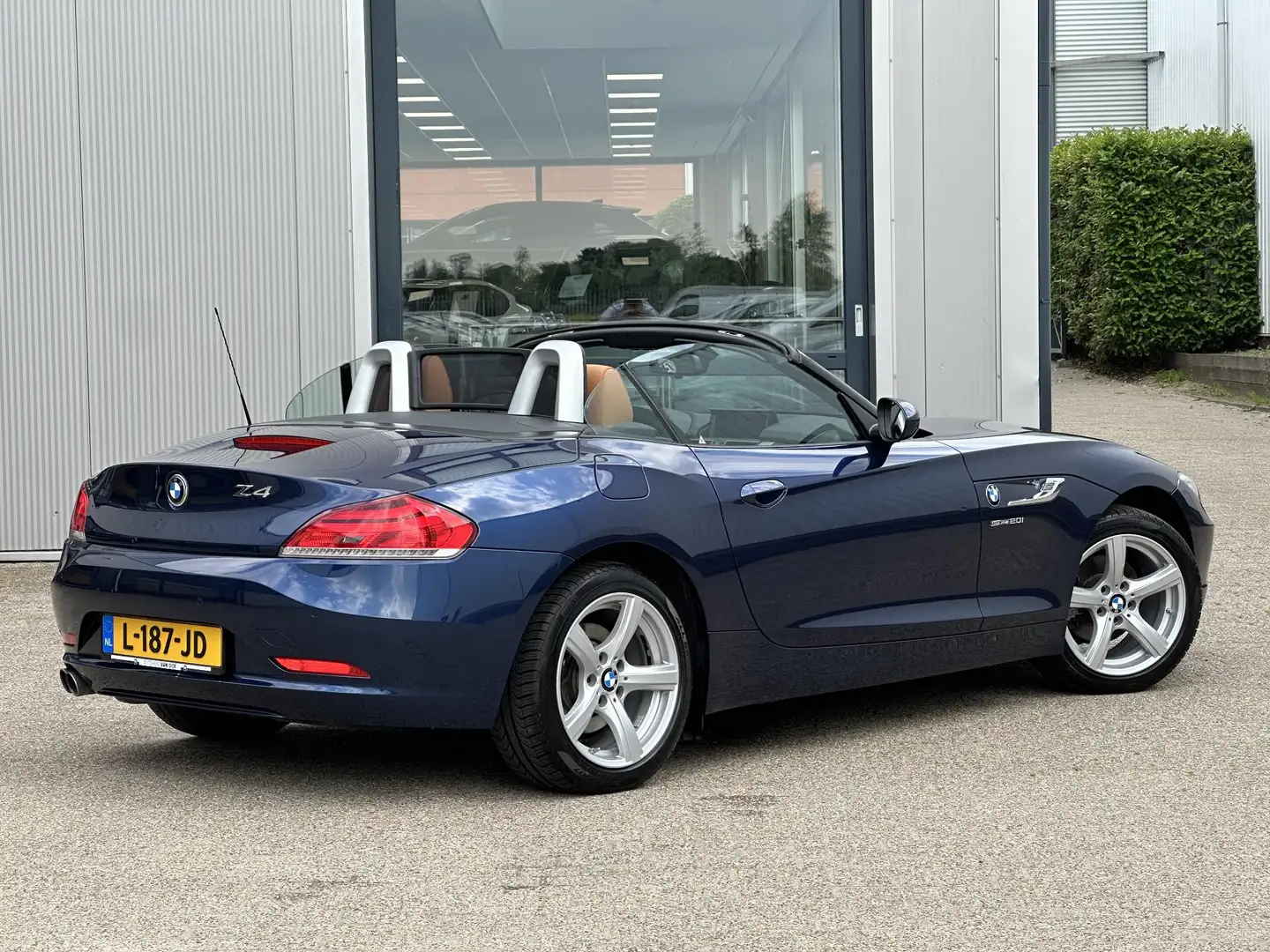 BMW Z4 Roadster sDrive20i Executive automaat | Leder/Navi Blauw - 2